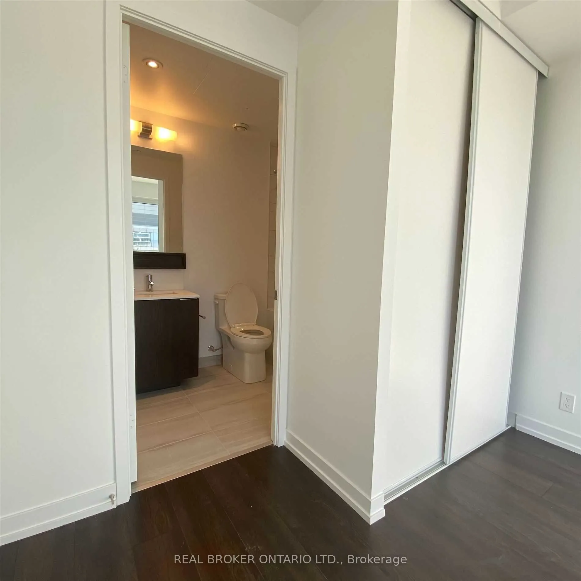 5 Buttermill Avenue, #1105