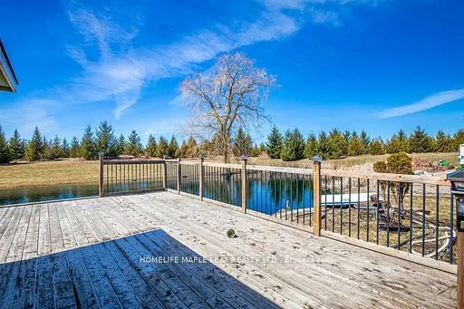 3252 15th Side Road