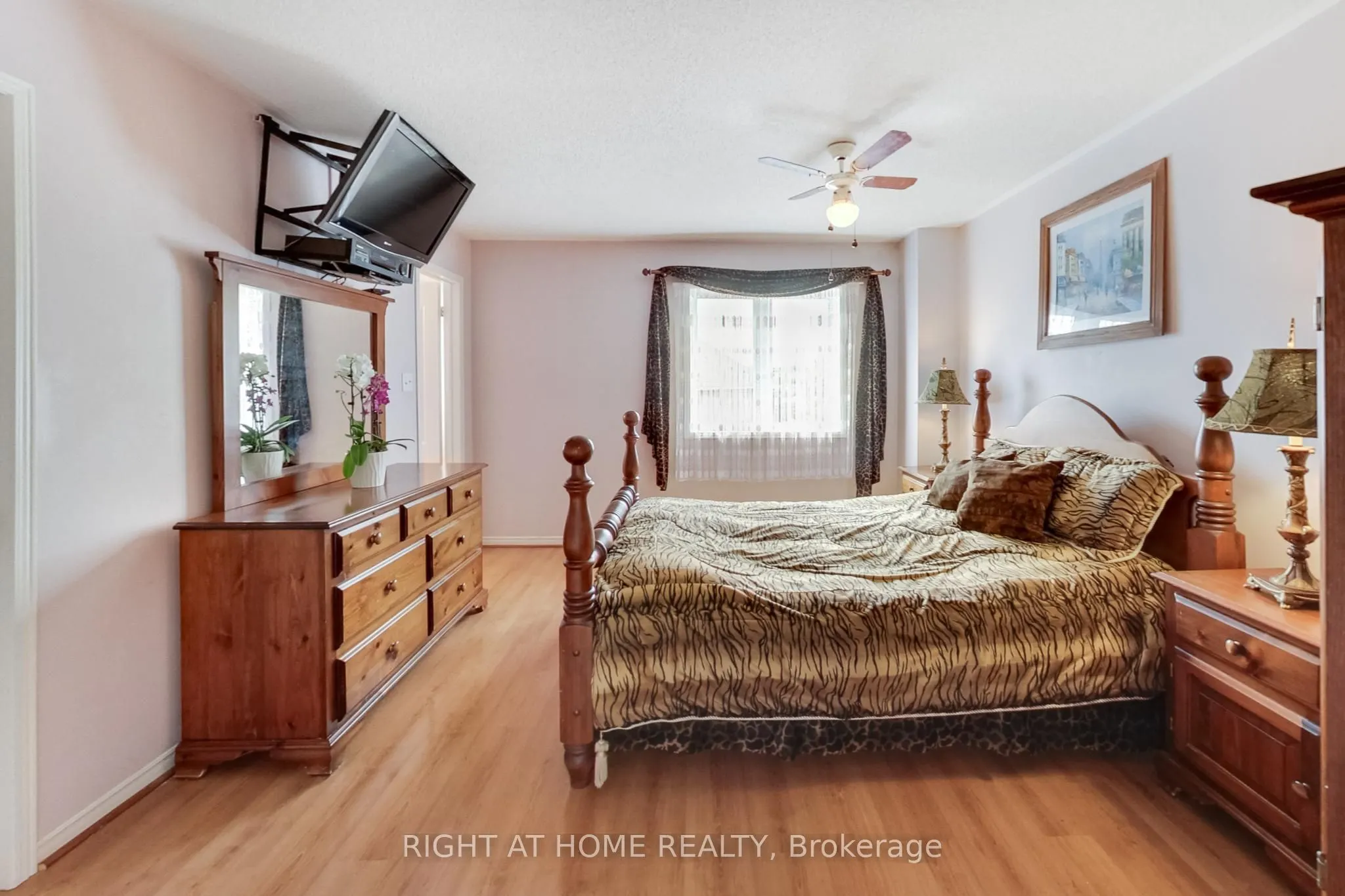 28 Foxtail Ridge