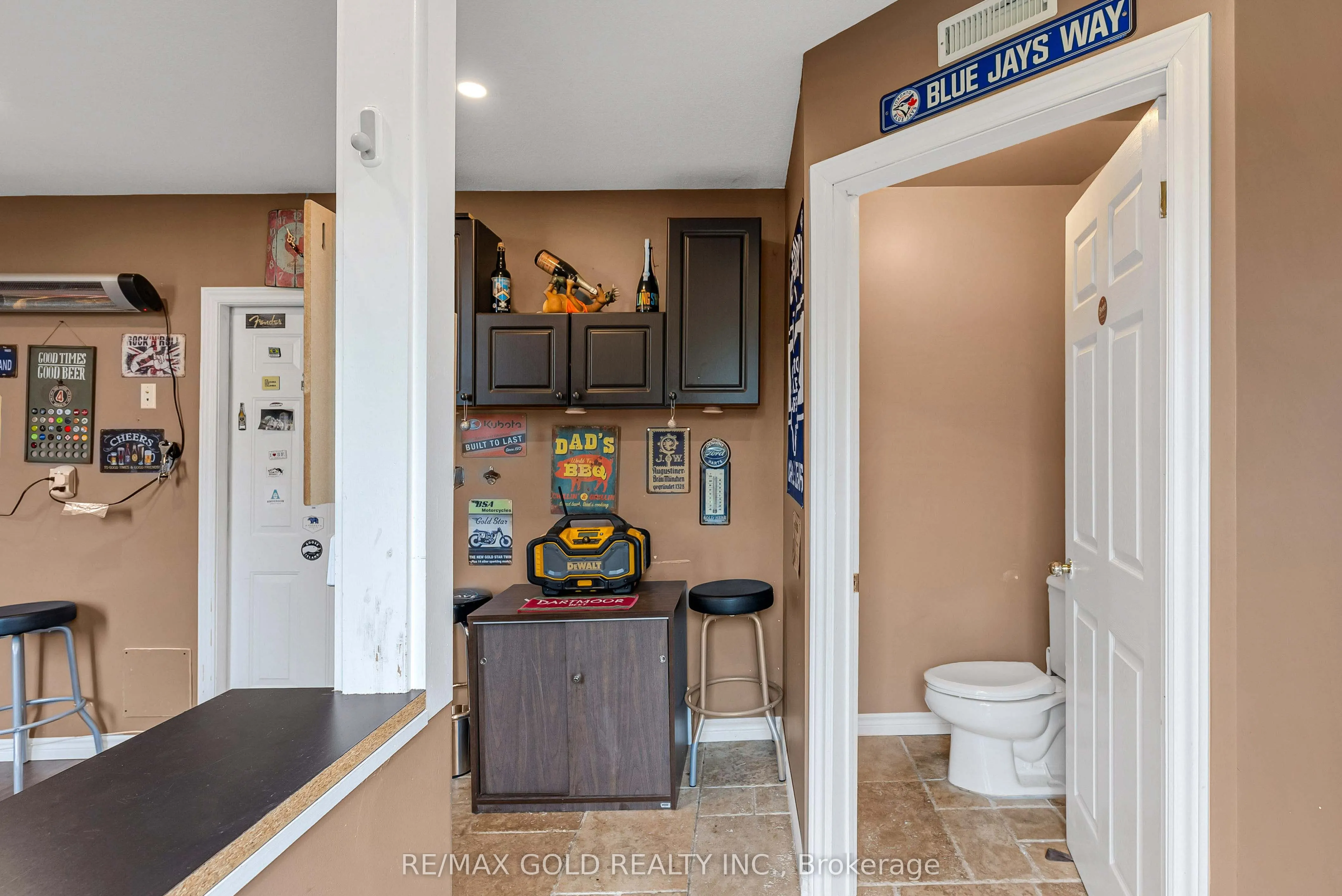 9 Apple Valley Lane
