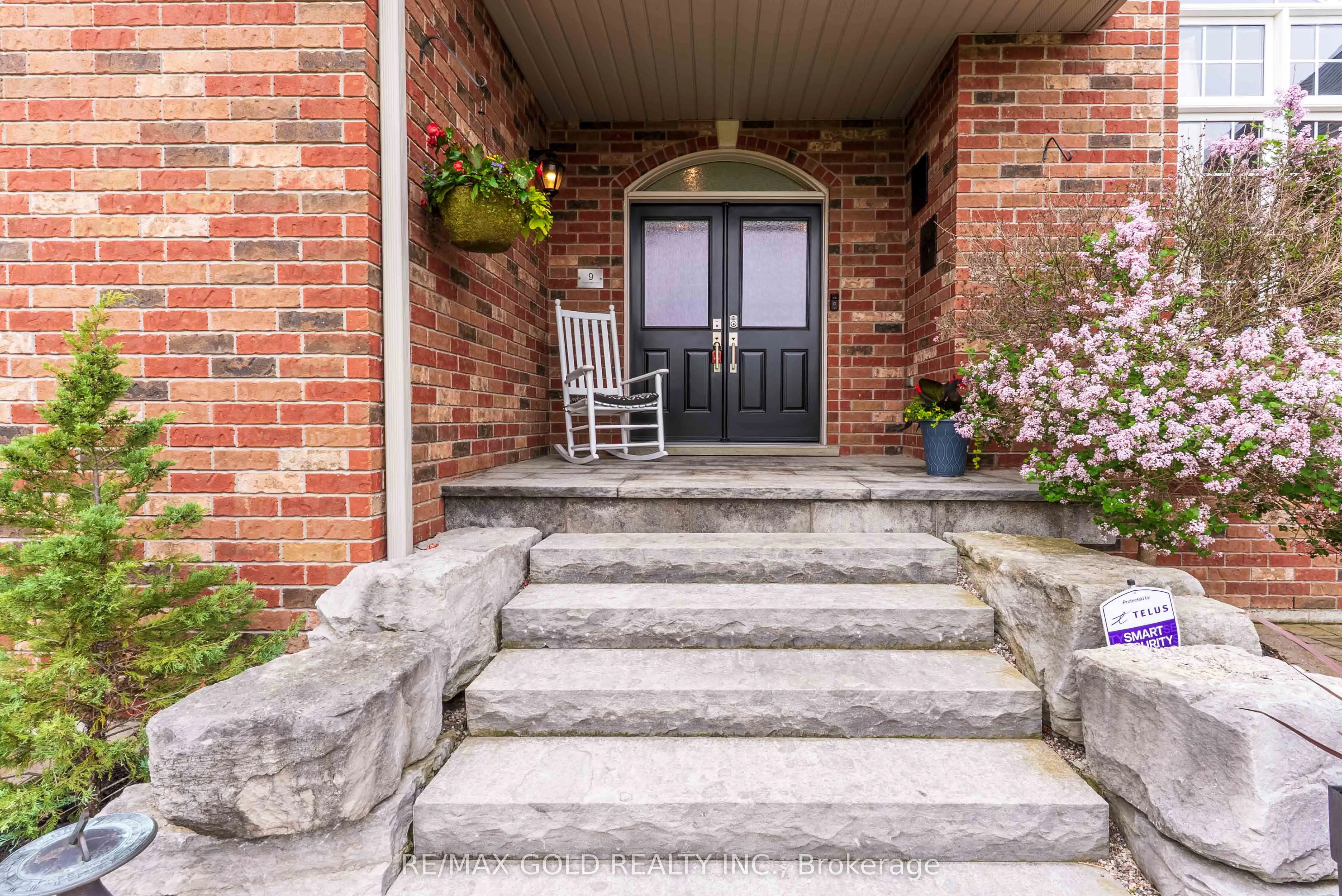 9 Apple Valley Lane