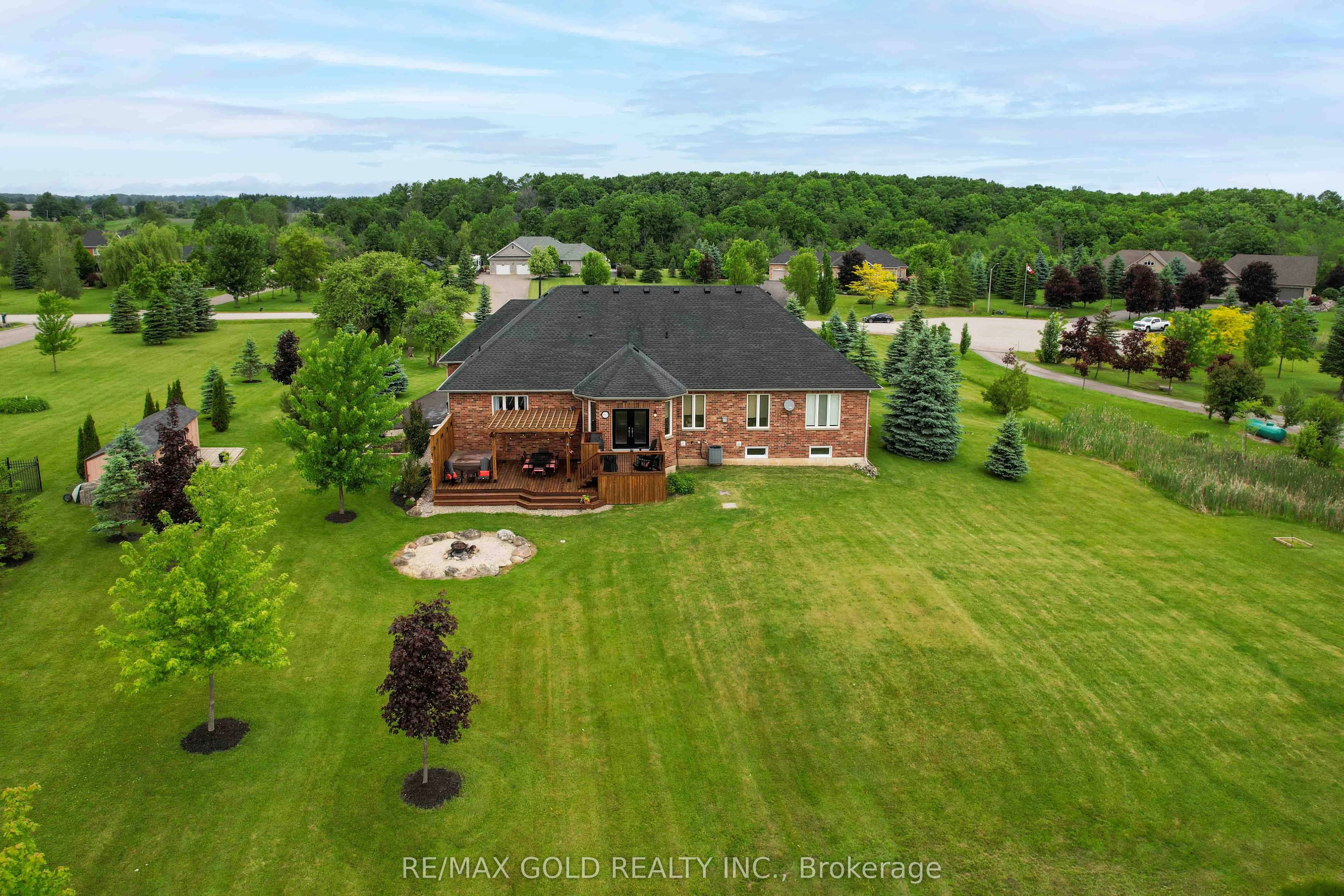 9 Apple Valley Lane