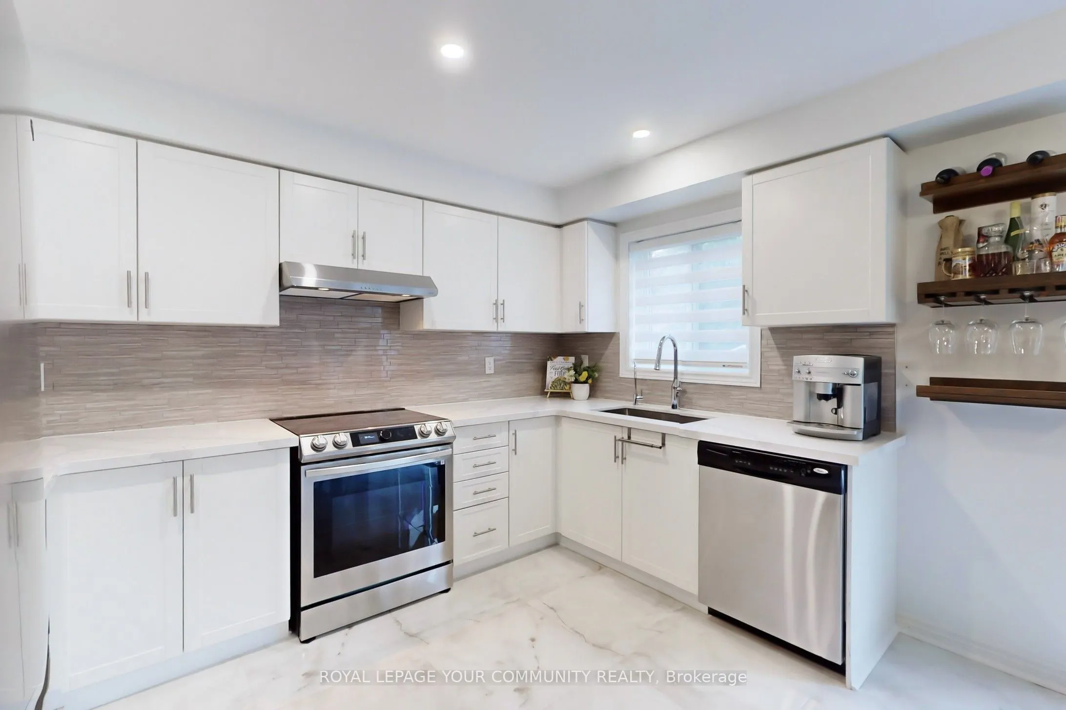 52 Four Seasons Crescent