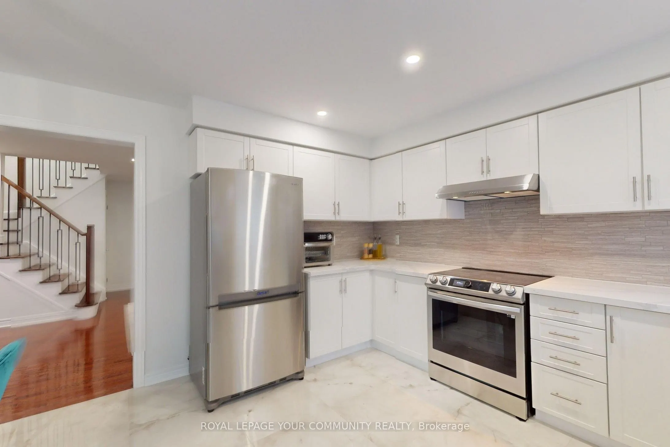 52 Four Seasons Crescent