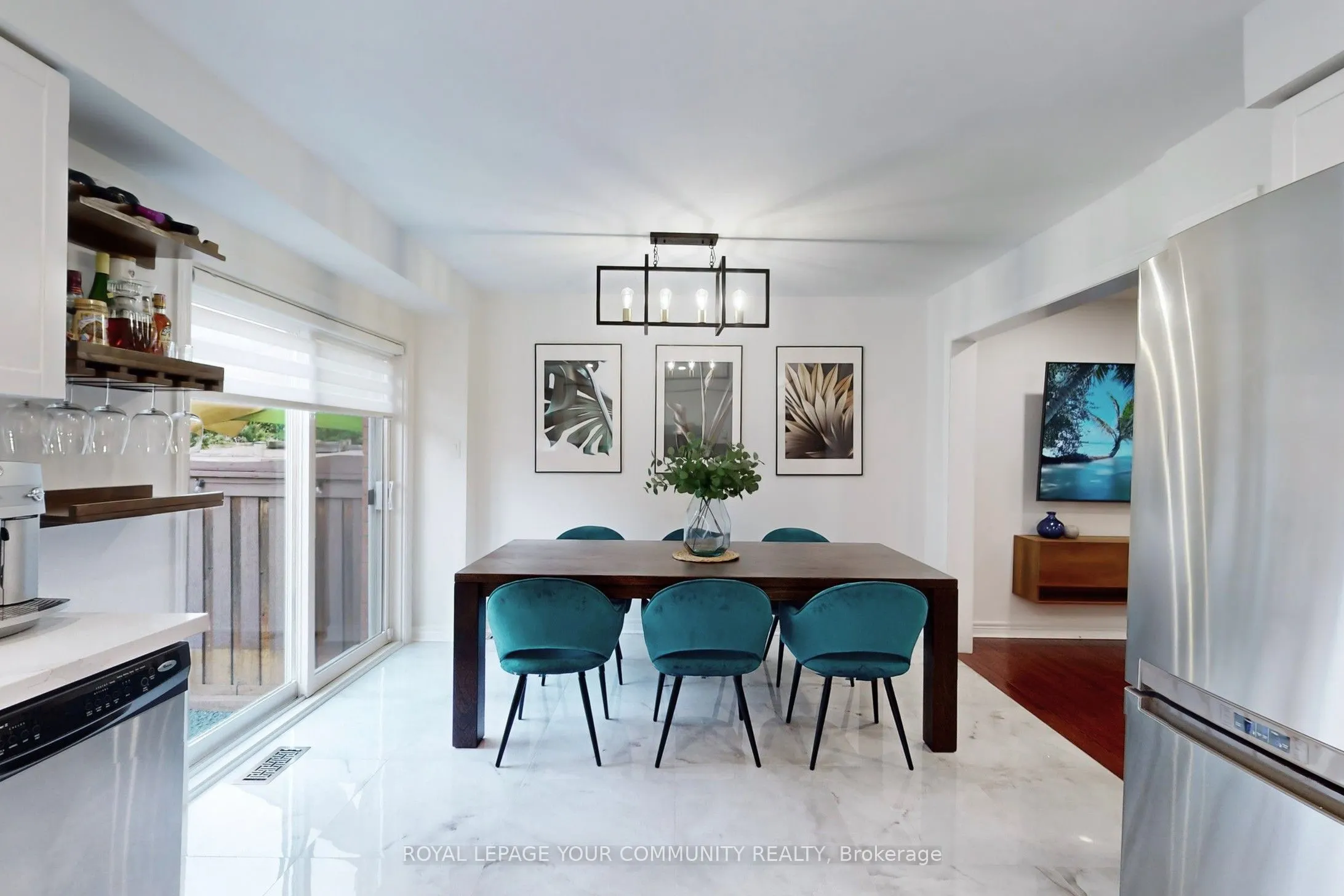 52 Four Seasons Crescent