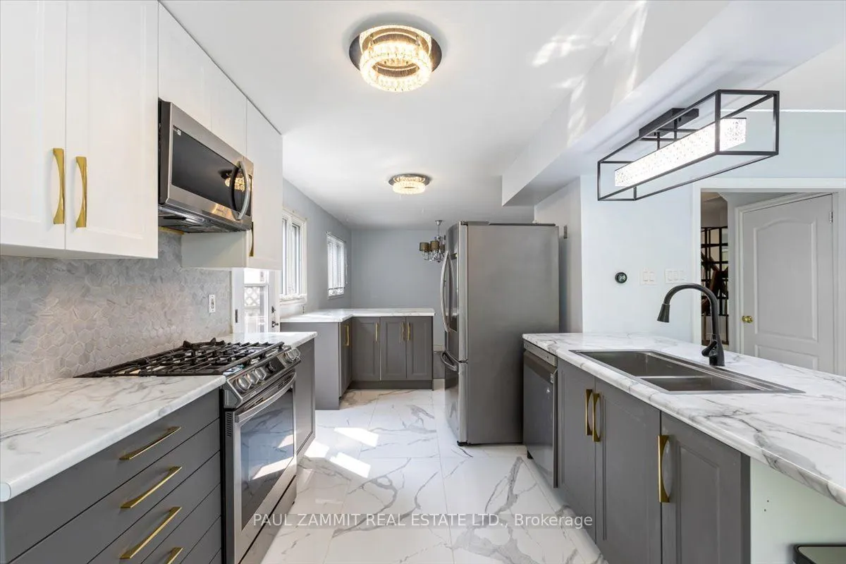 144 Snowshoe Crescent