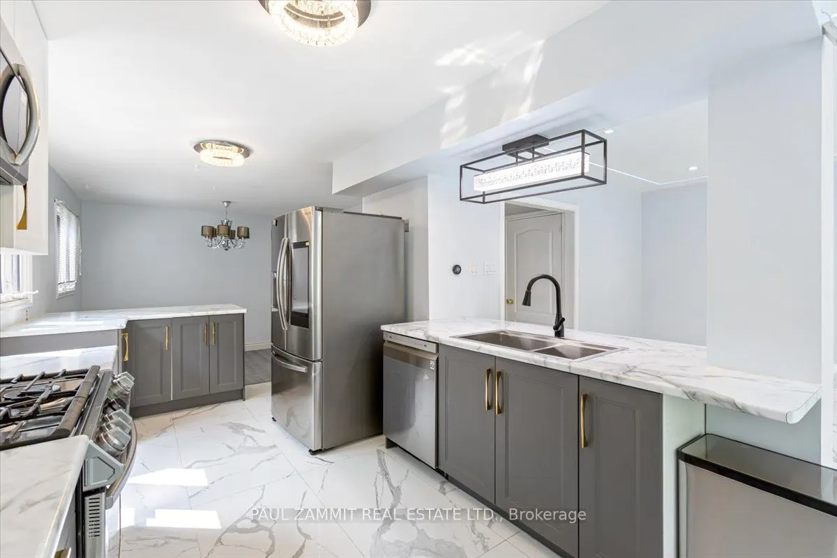 144 Snowshoe Crescent