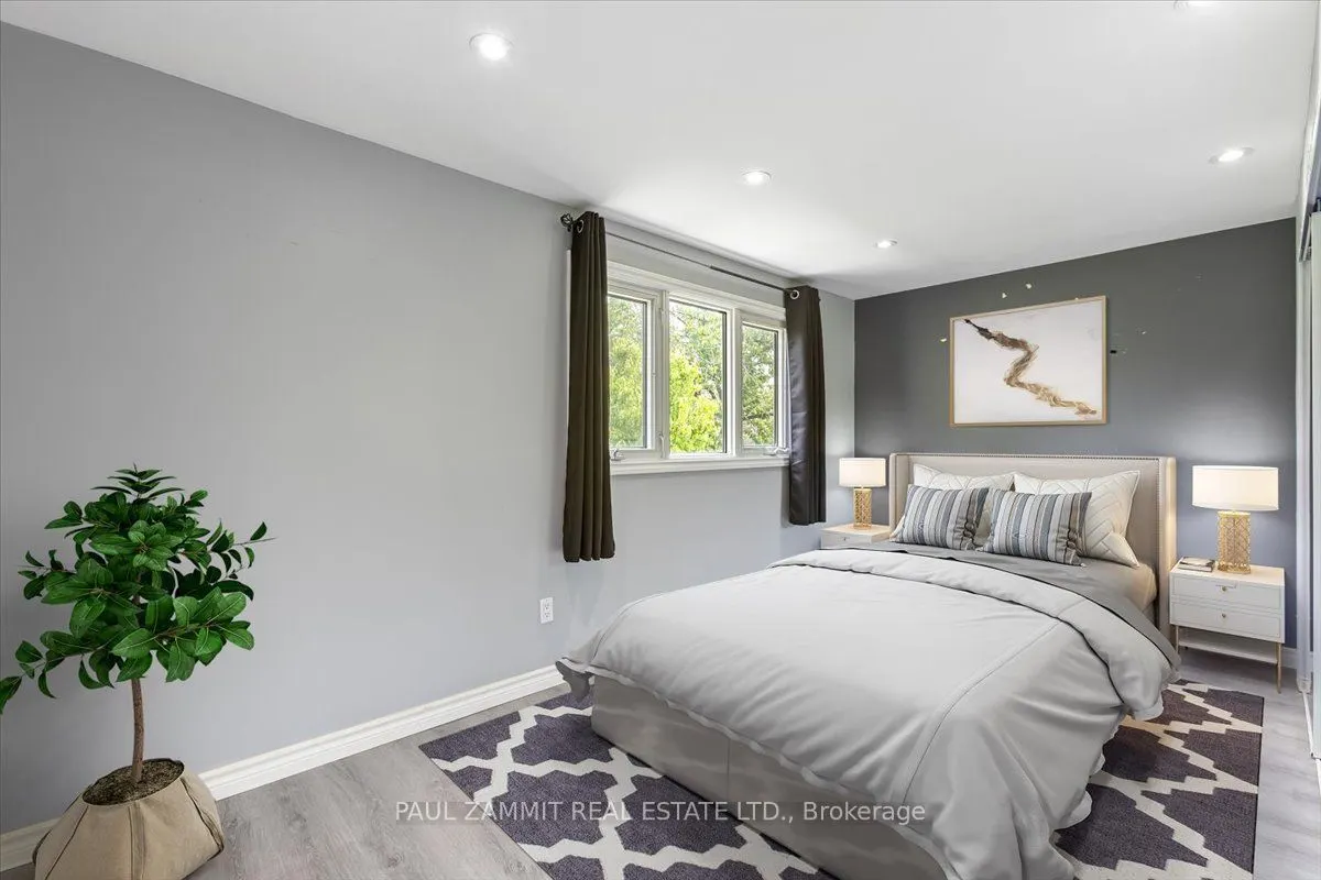 144 Snowshoe Crescent