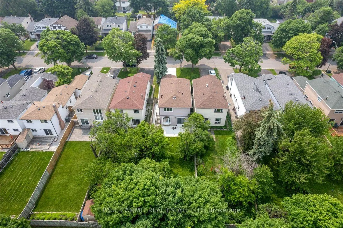 144 Snowshoe Crescent