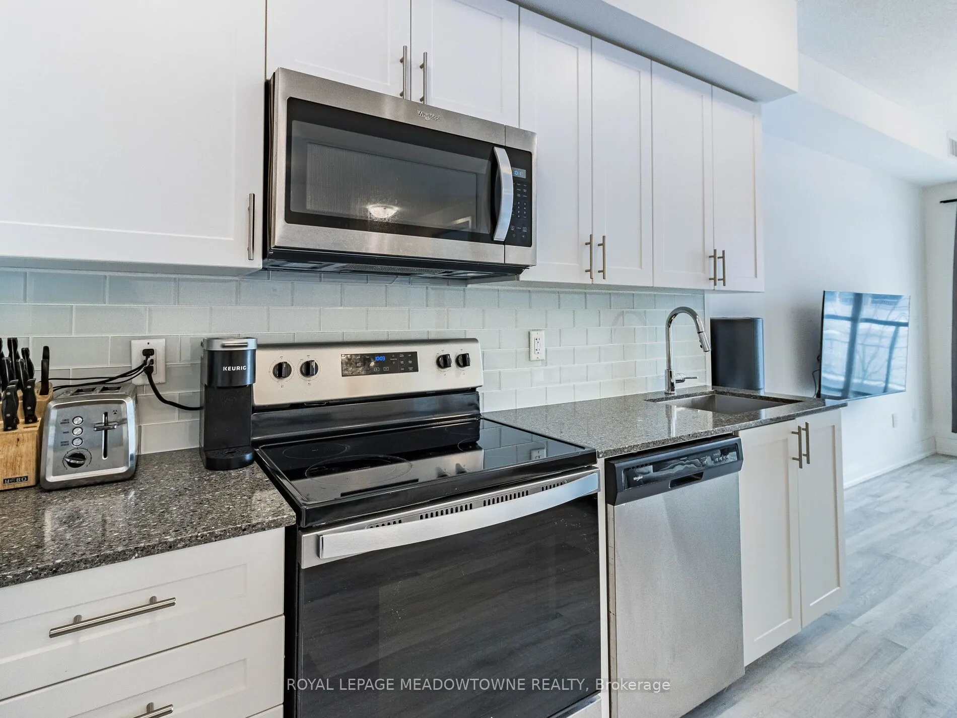 9700 Ninth Line, #216