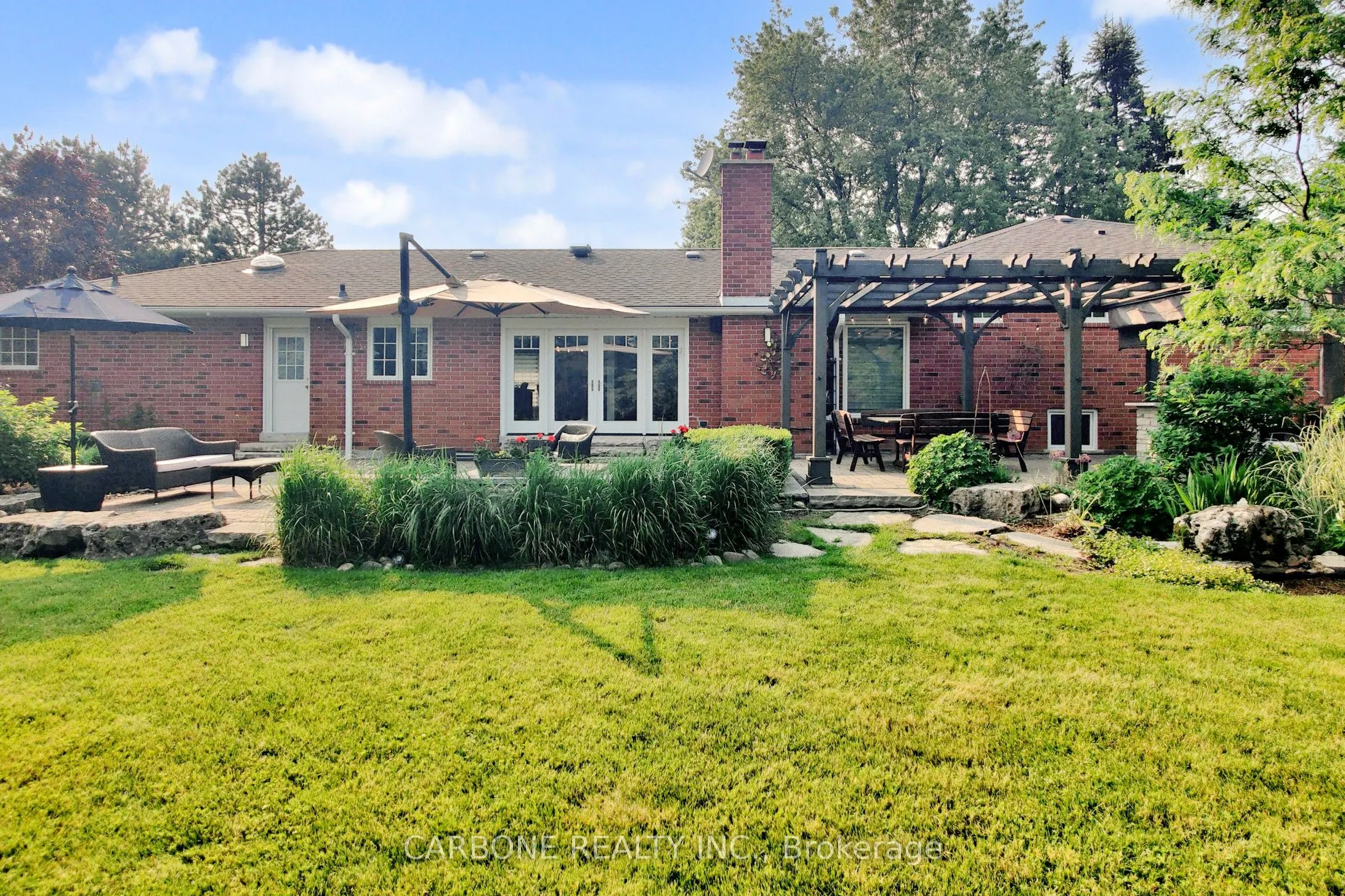 335 Forde Crescent