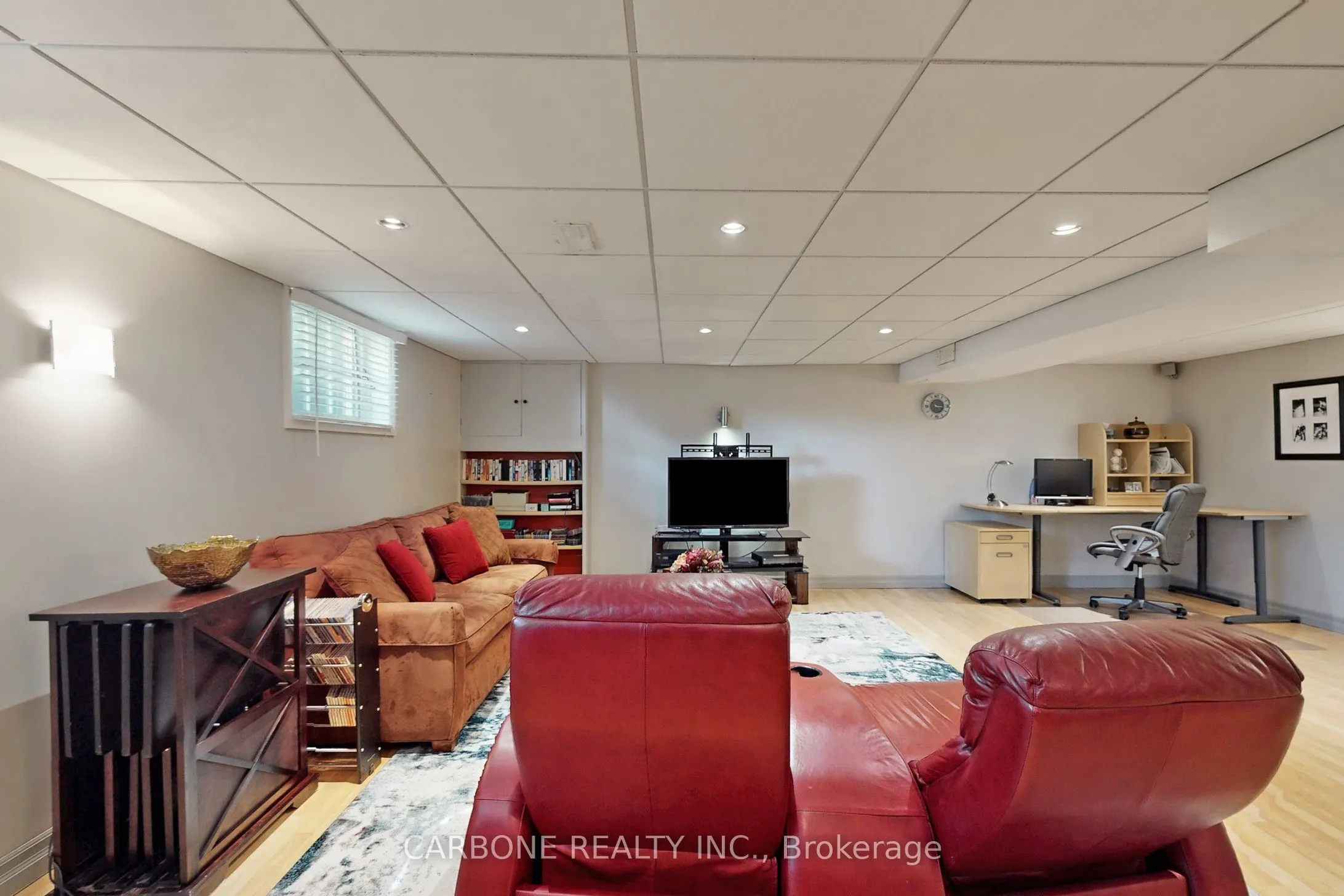 335 Forde Crescent