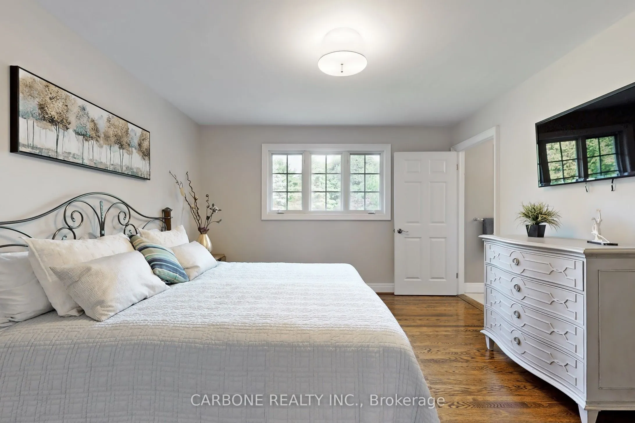 335 Forde Crescent