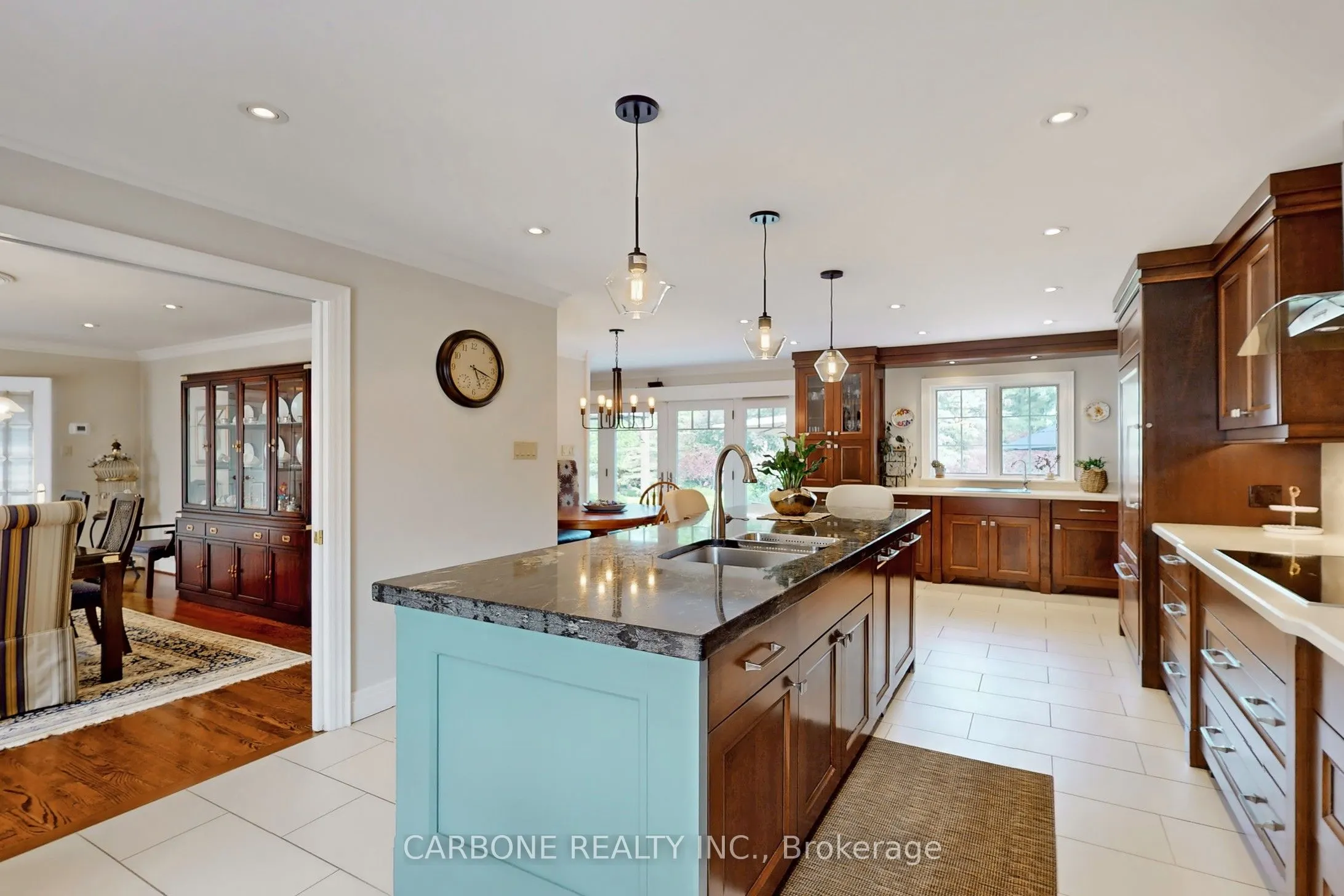 335 Forde Crescent