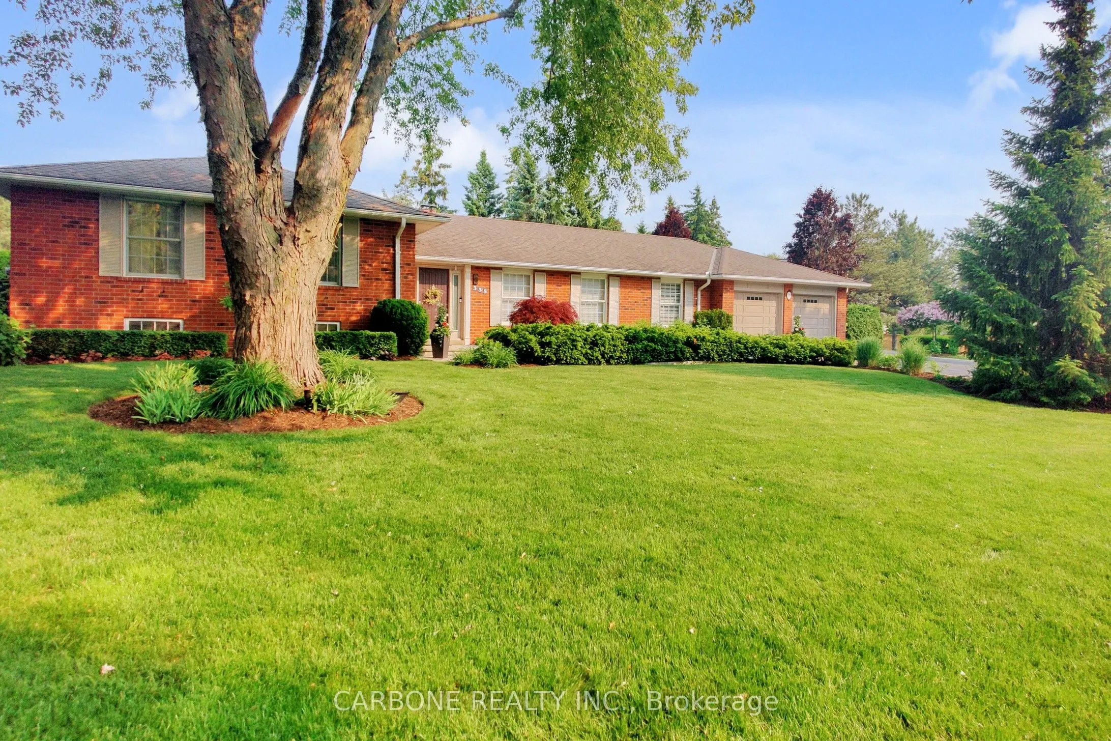 335 Forde Crescent