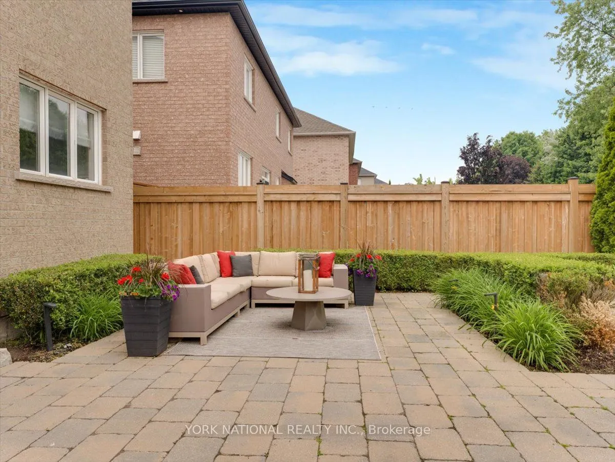 37 Barberry Crescent