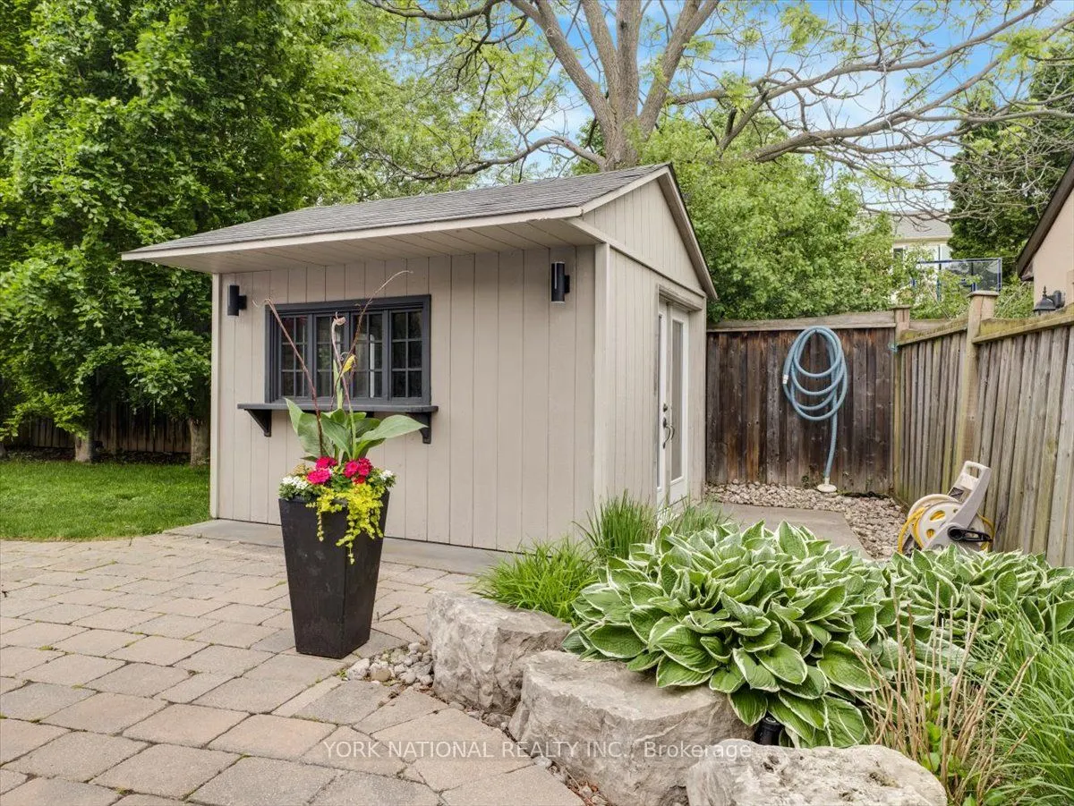 37 Barberry Crescent