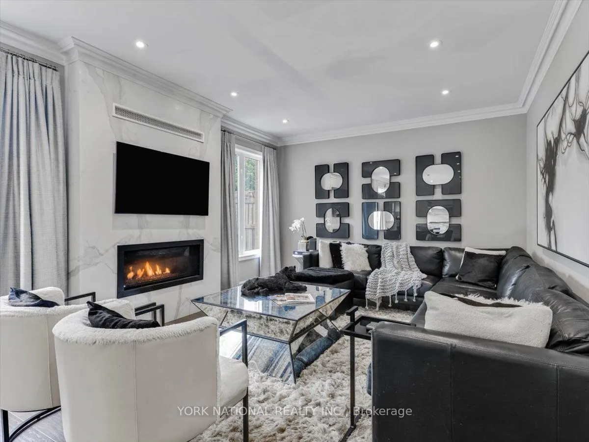 37 Barberry Crescent