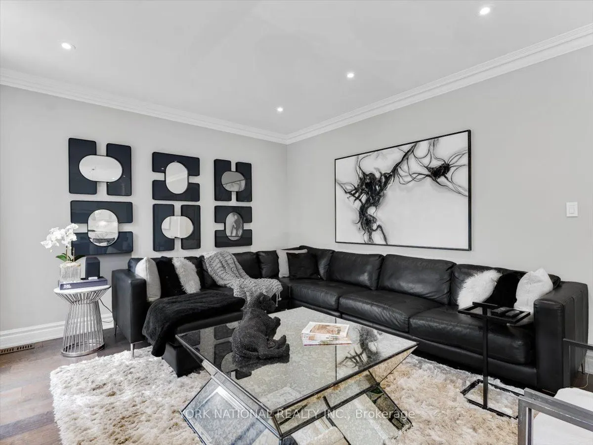 37 Barberry Crescent