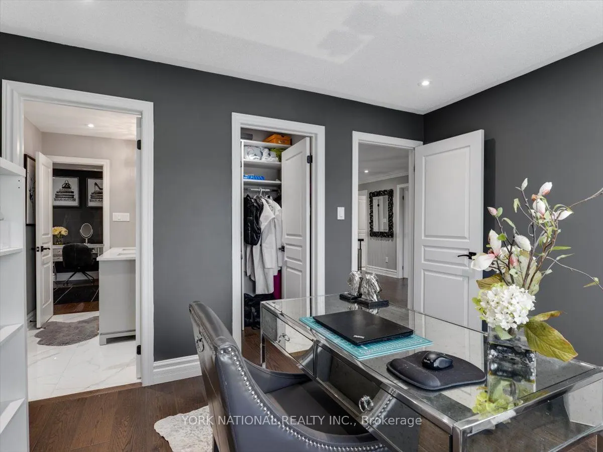 37 Barberry Crescent