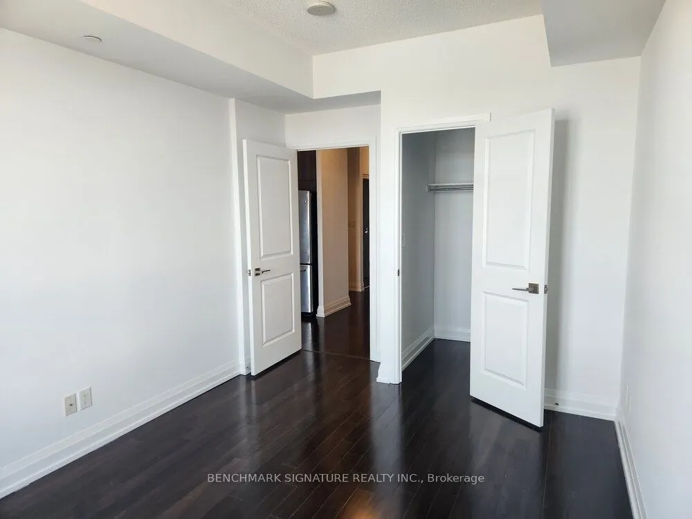 7161 Yonge Street, #518