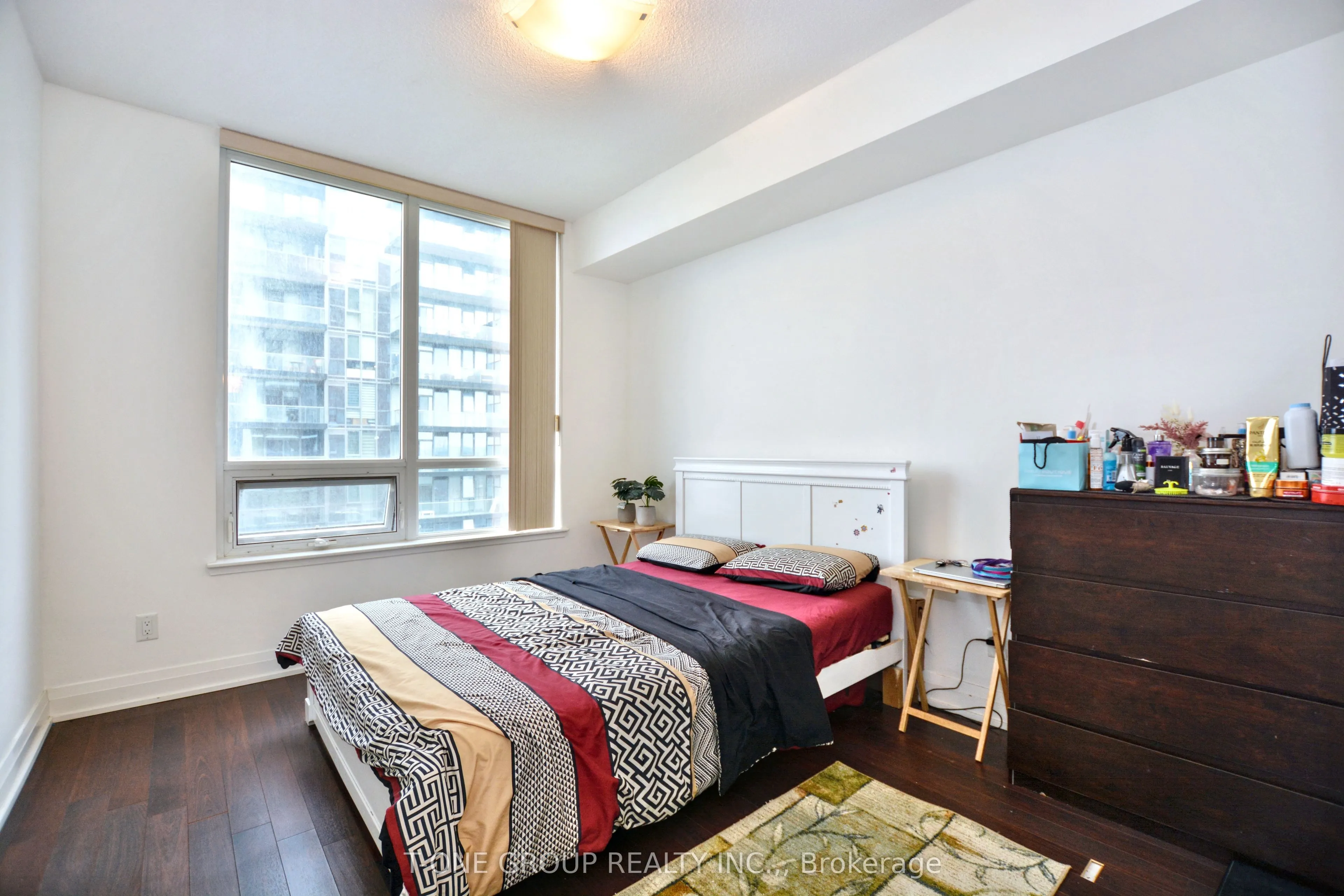 85 North Park Road, #908