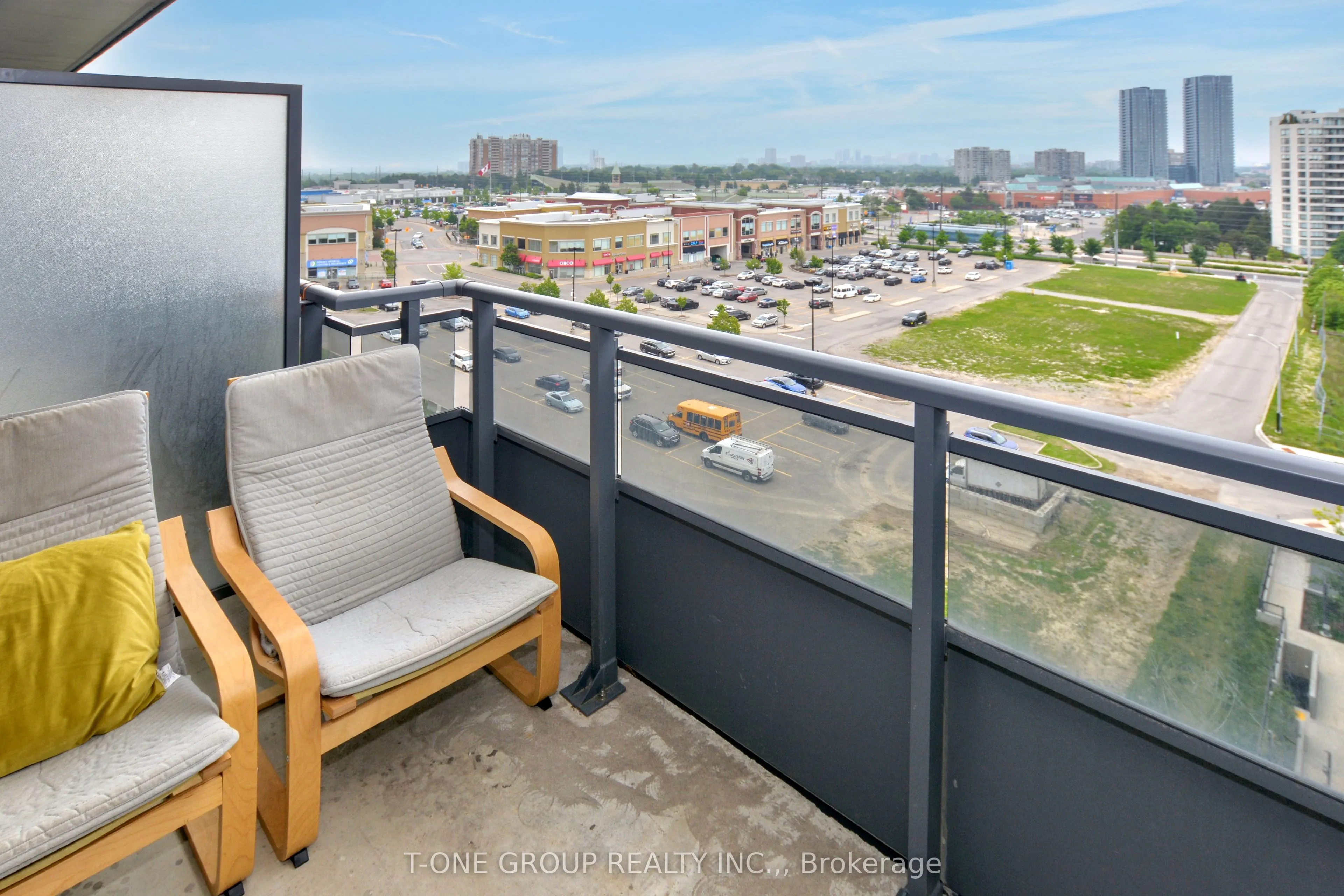 85 North Park Road, #908