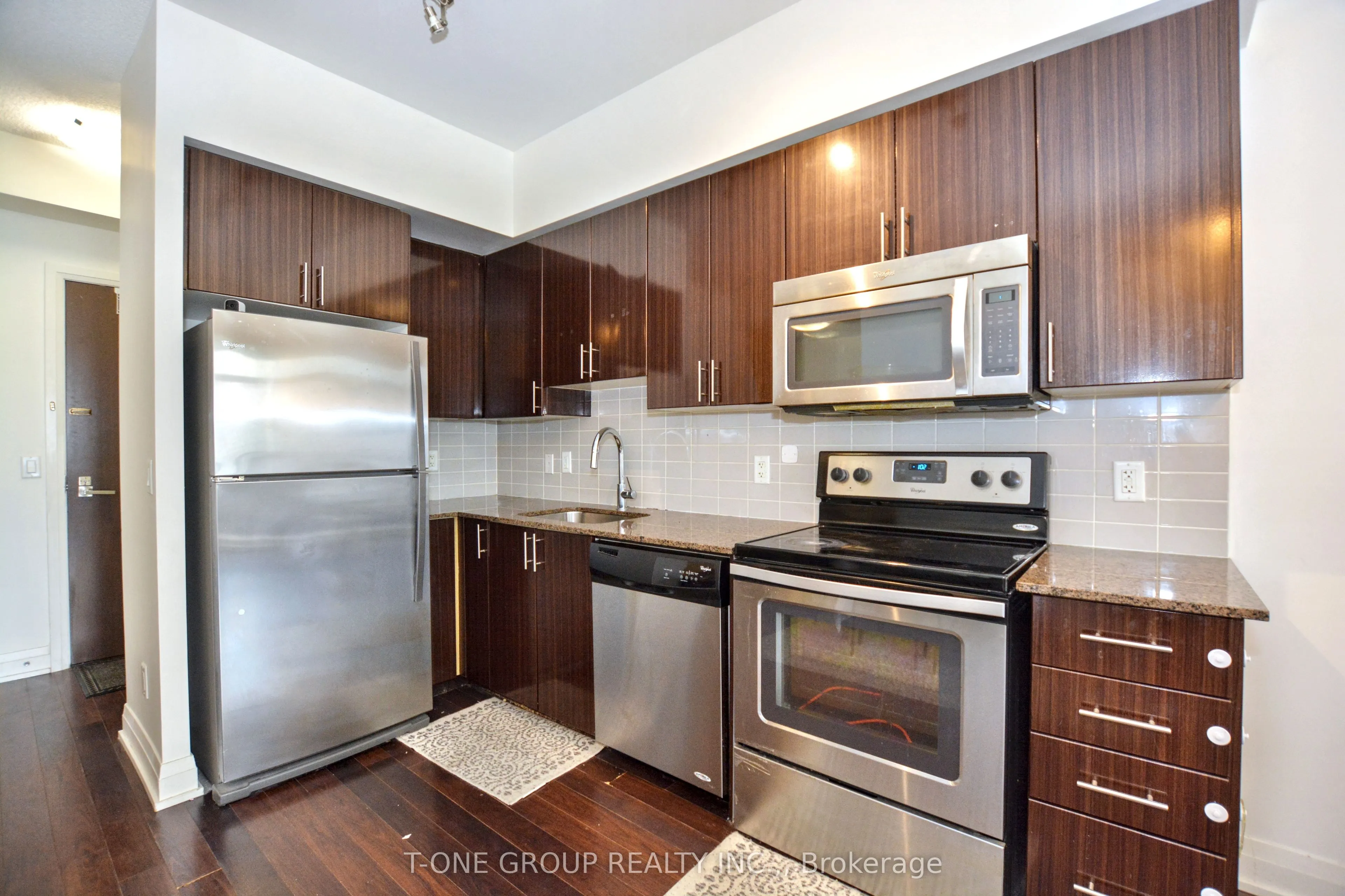 85 North Park Road, #908