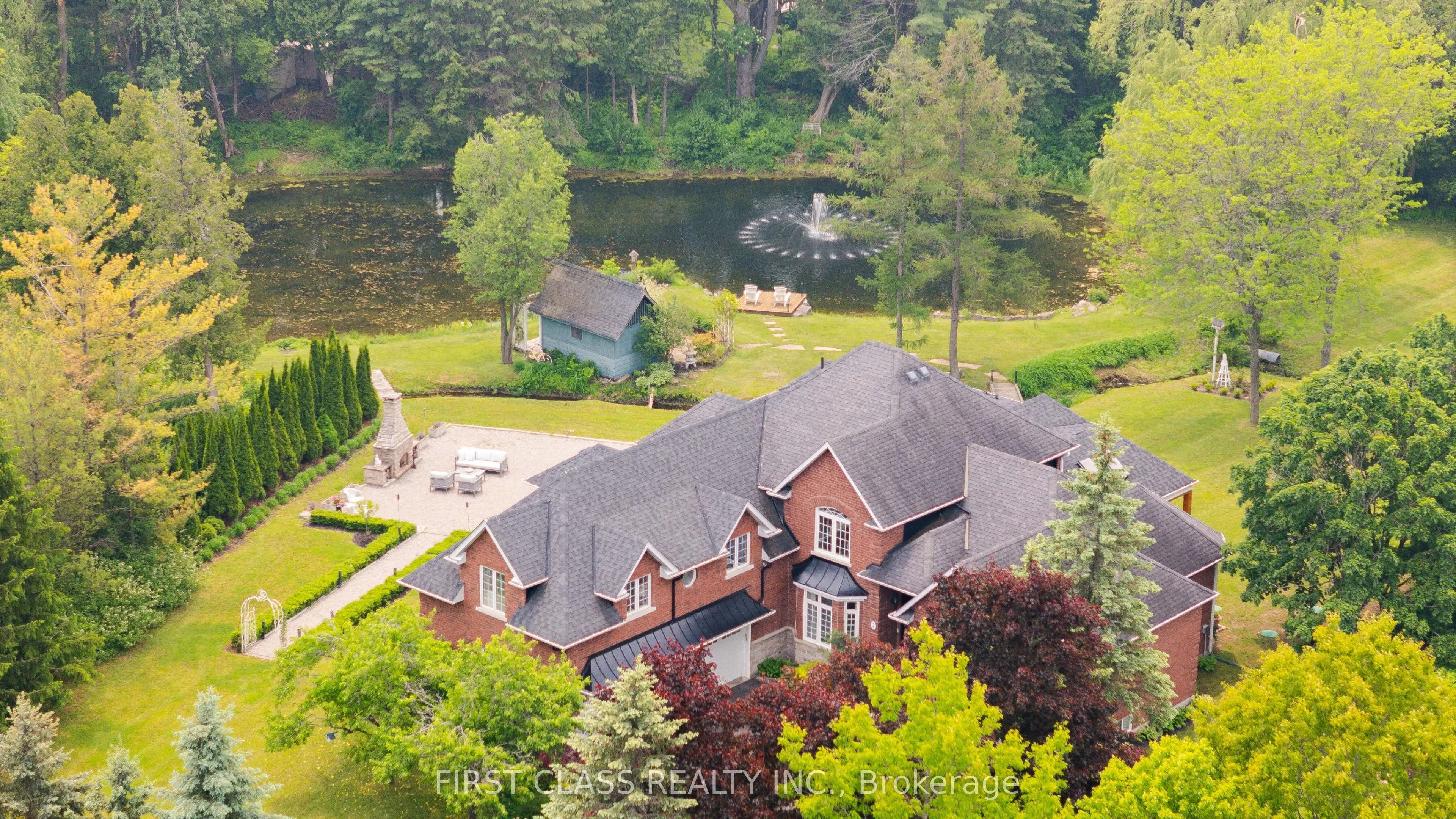2 Vanvalley Drive