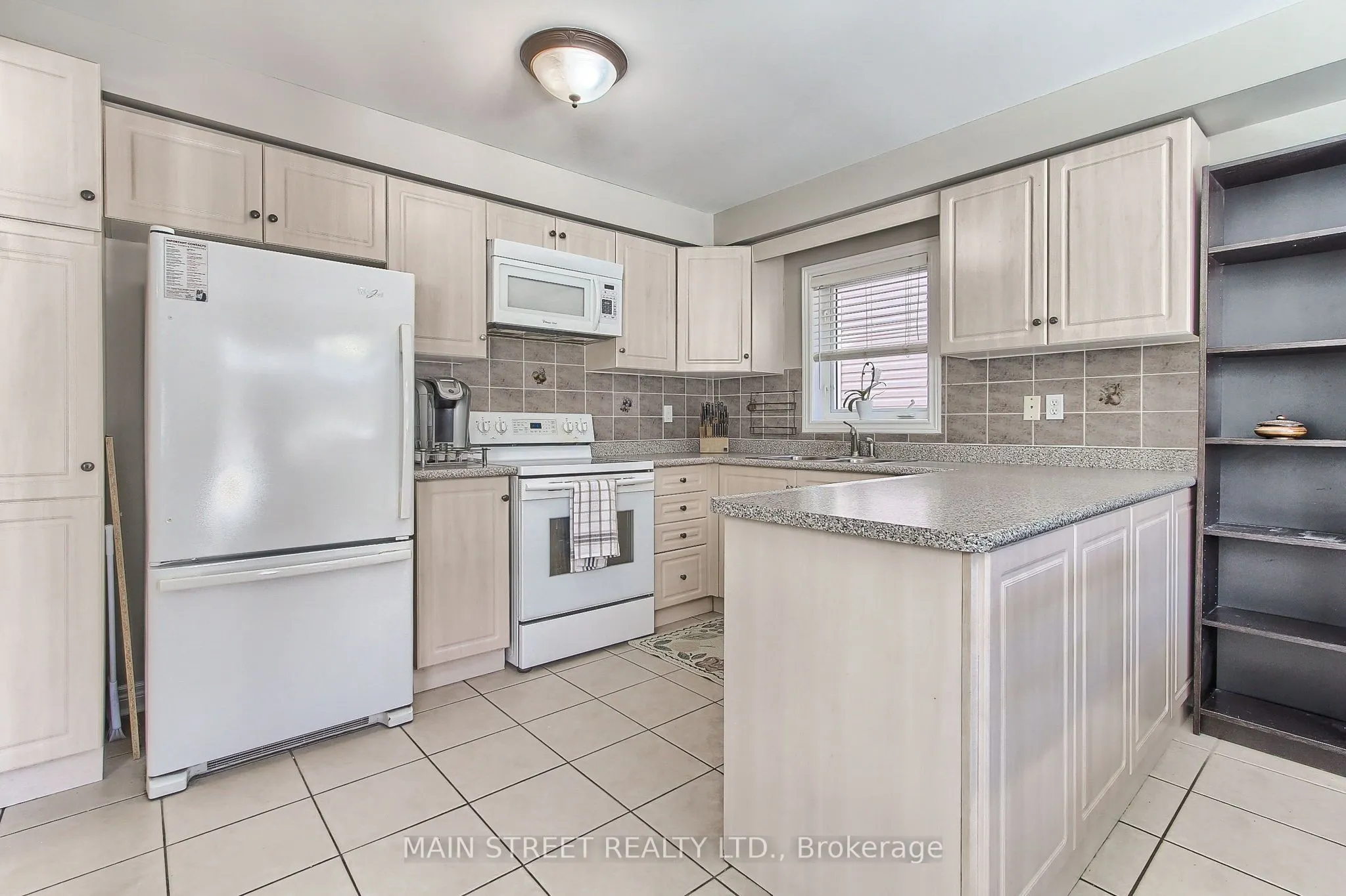 46 Silverstone Crescent