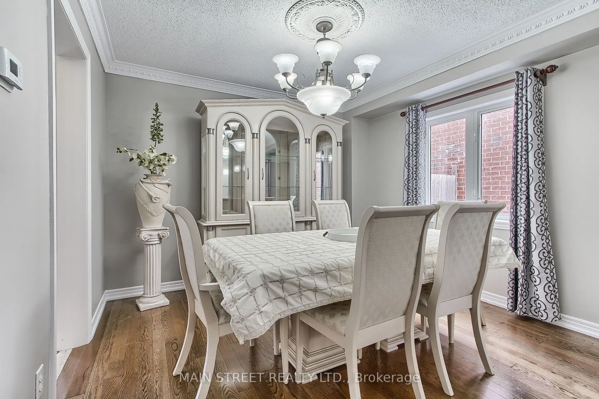 46 Silverstone Crescent