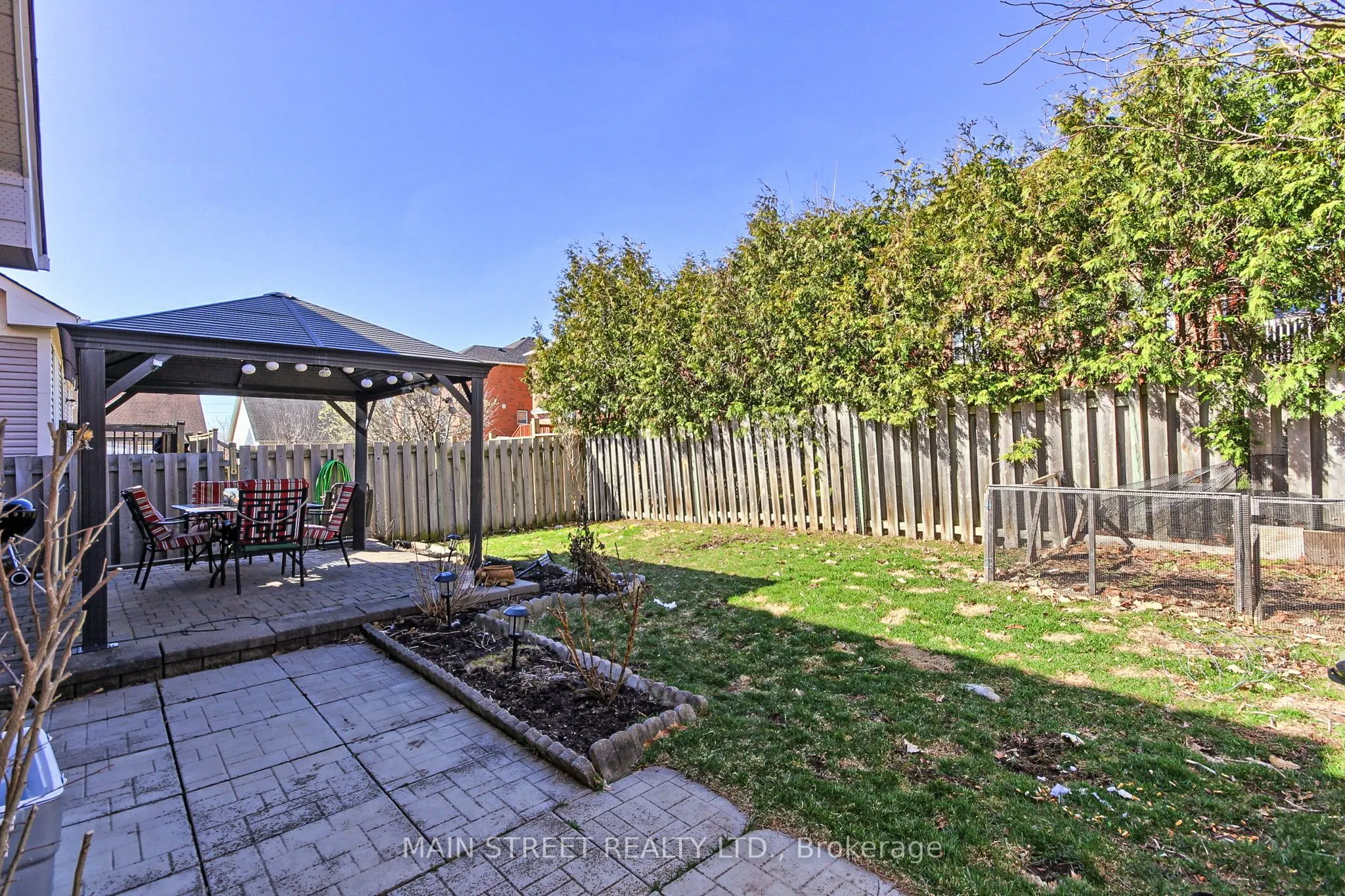 46 Silverstone Crescent