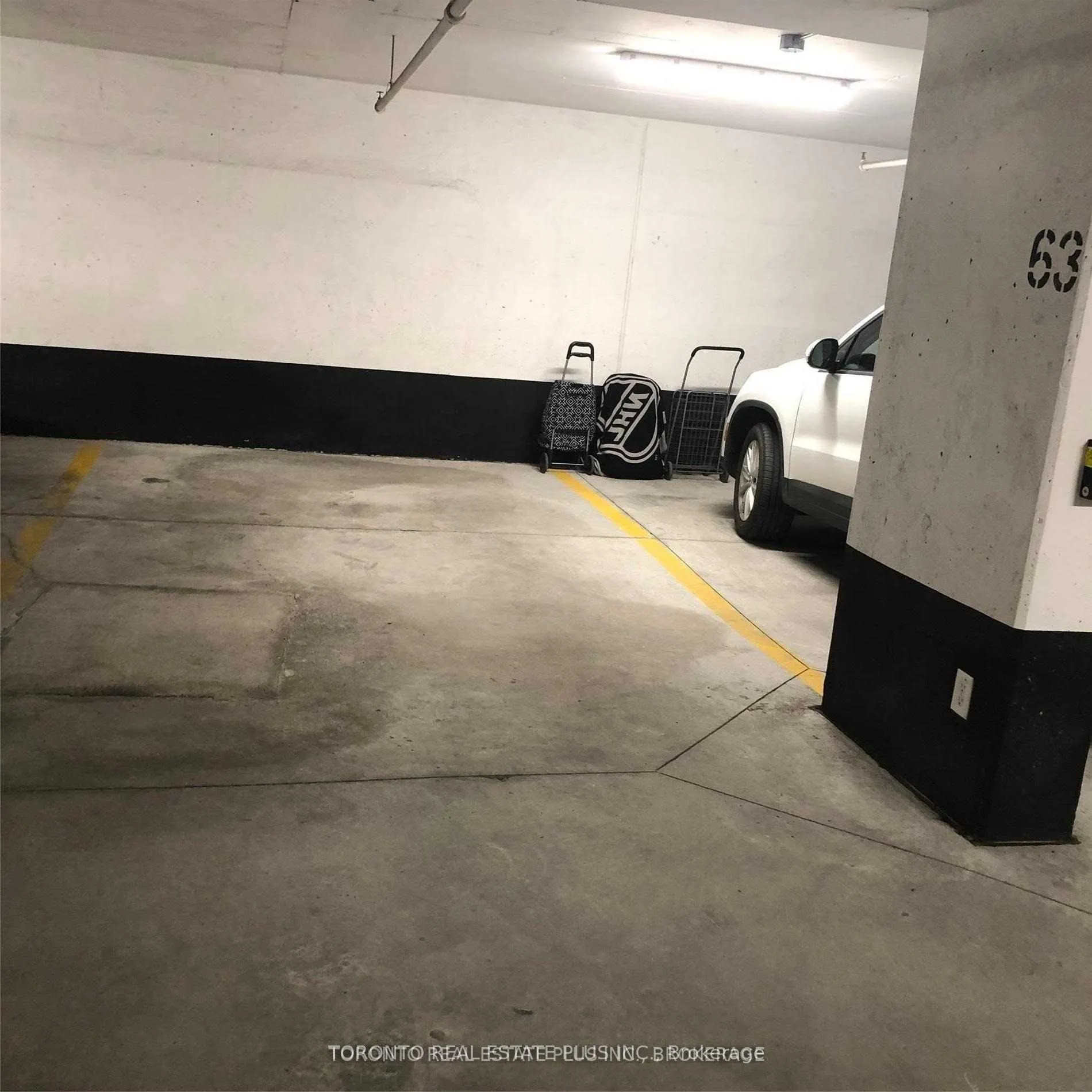 7608 Yonge Street, #206