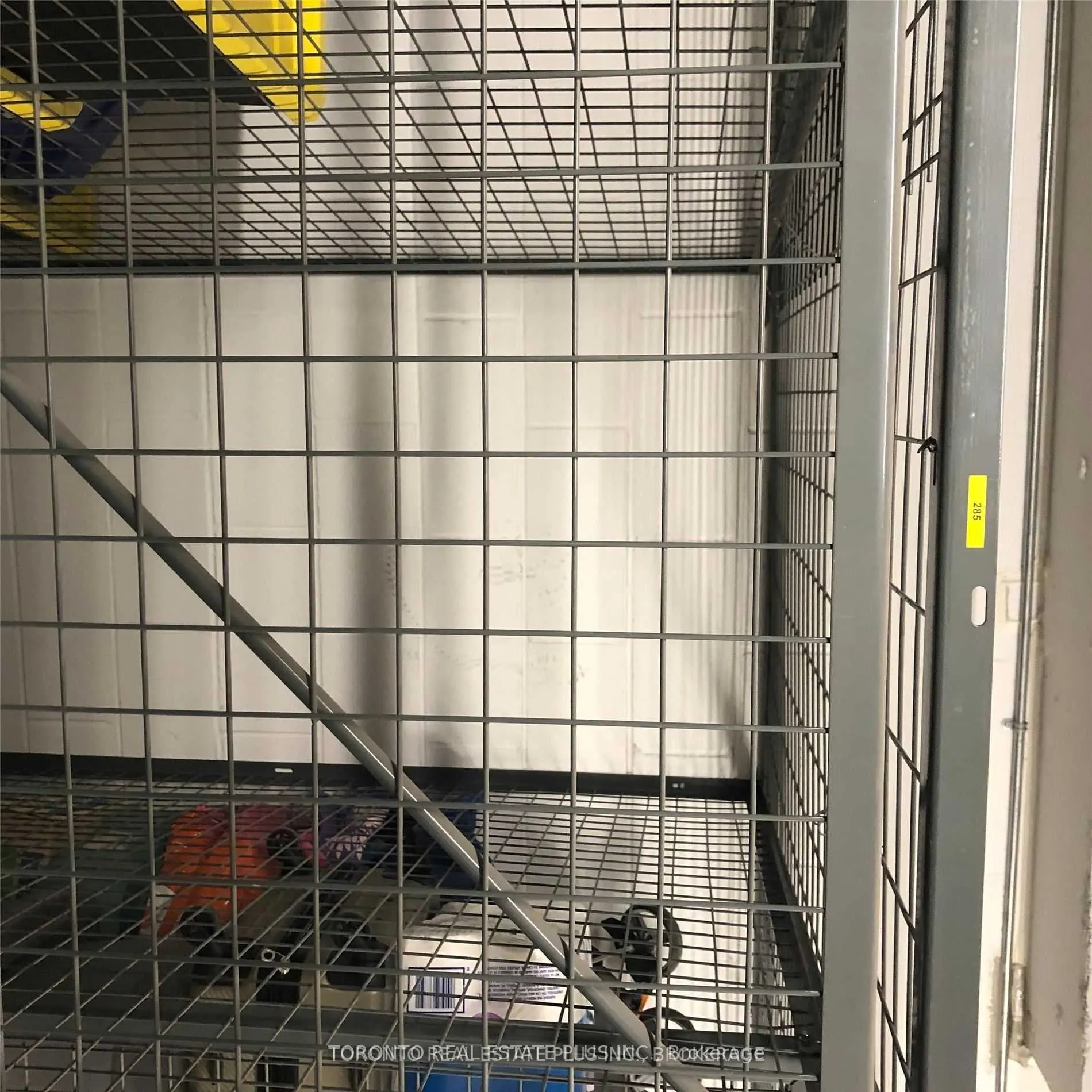 7608 Yonge Street, #206