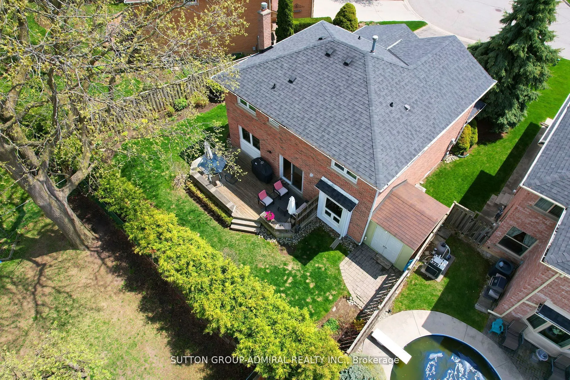 80 Eleanor Circle