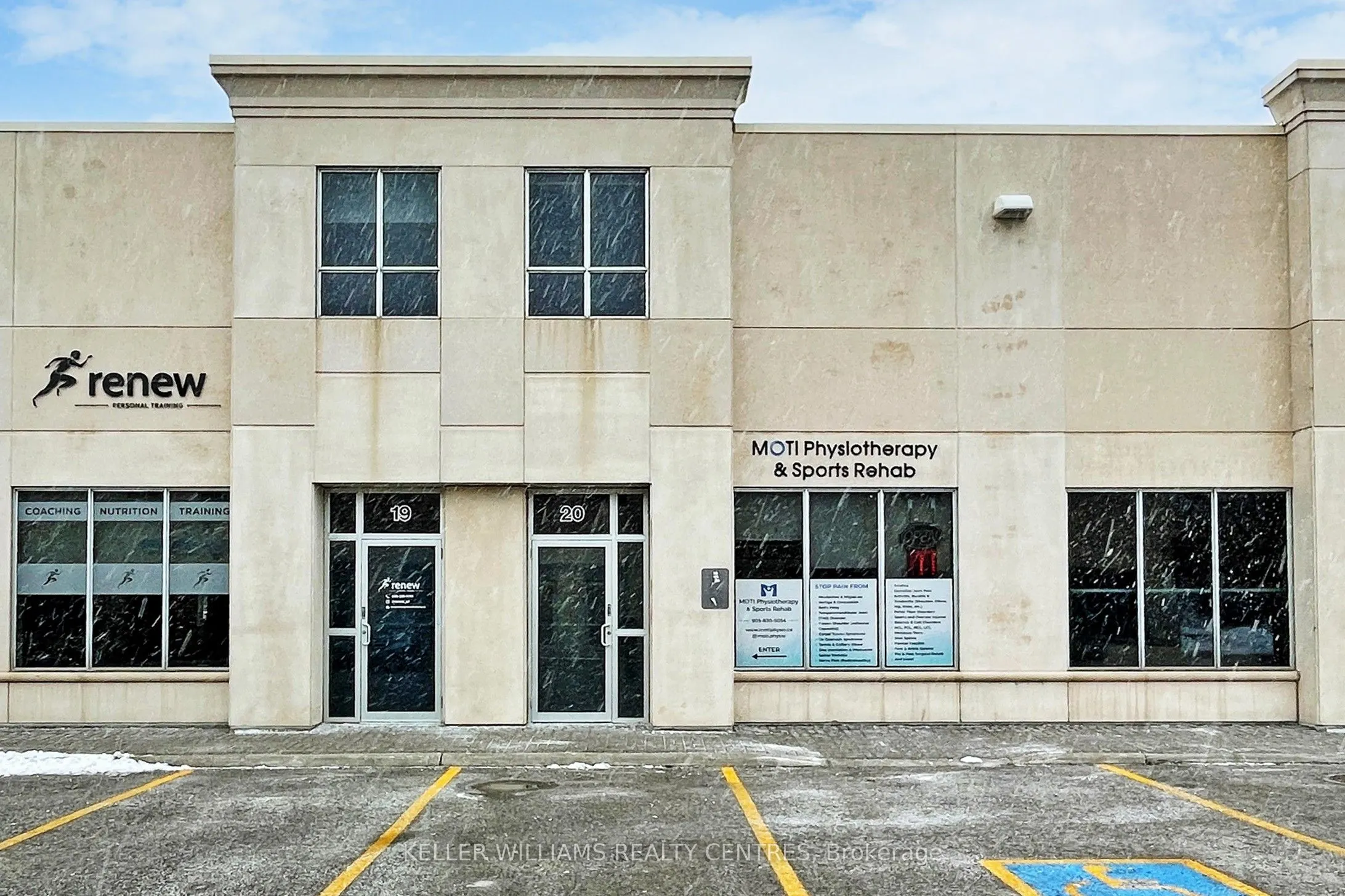 16945 LESLIE Street, #20
