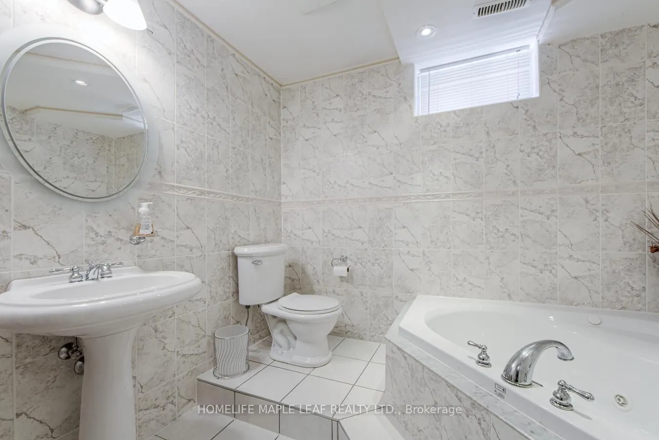 37 Saint Avenue