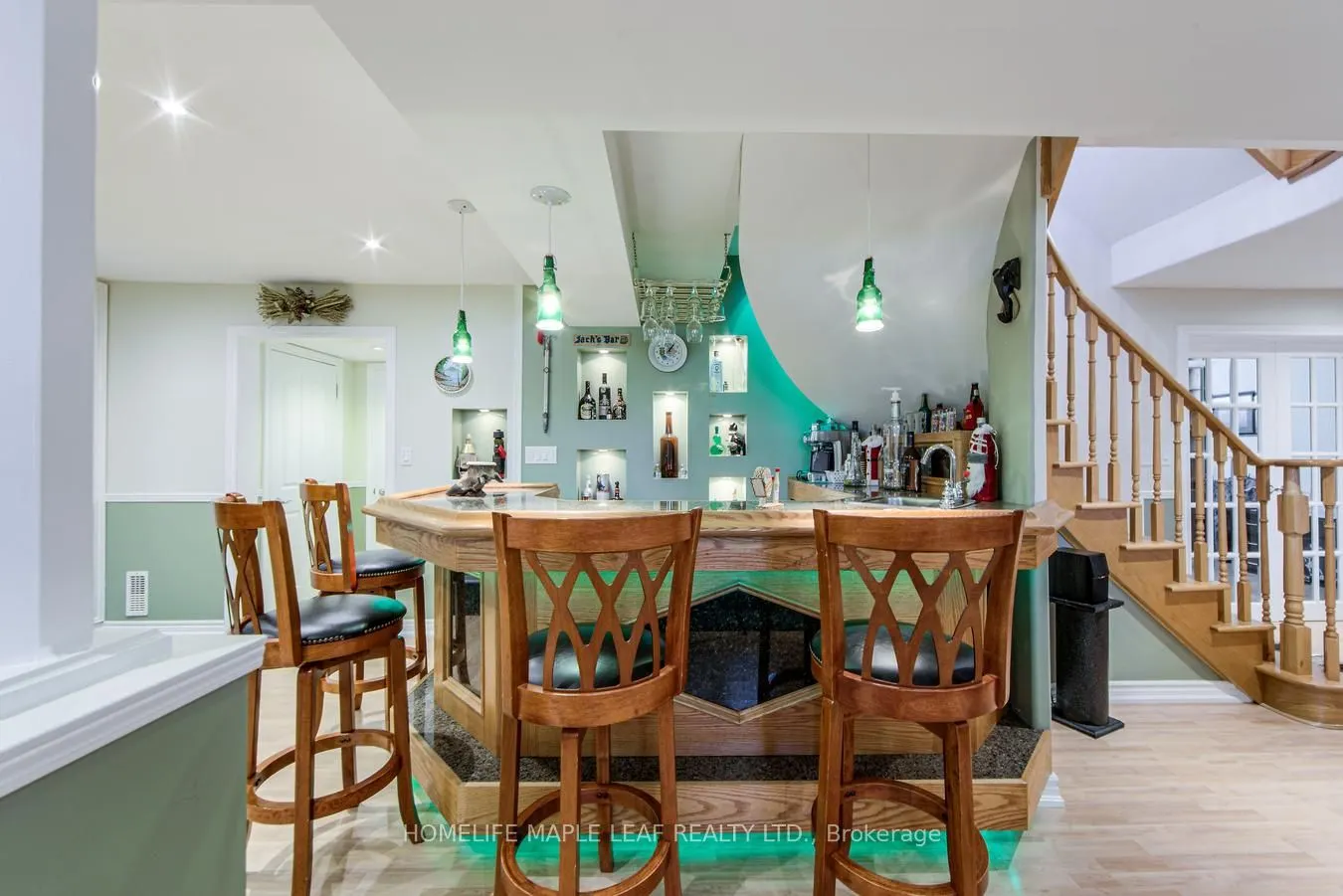 37 Saint Avenue