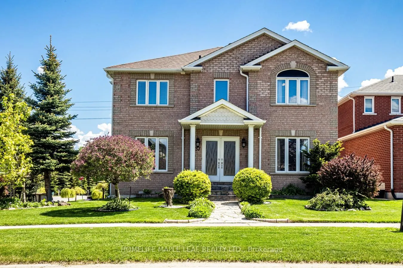 37 Saint Avenue