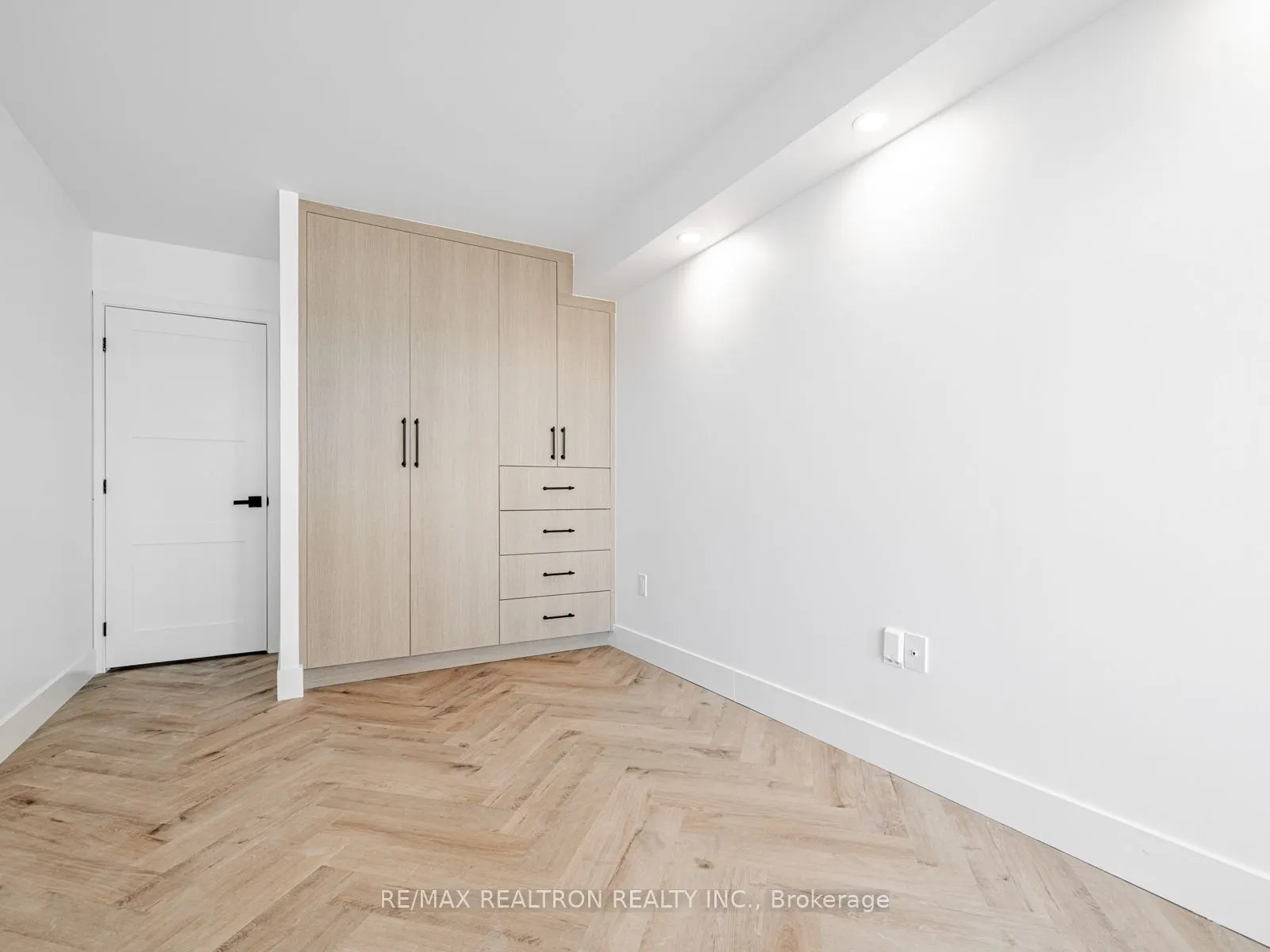 7420 Bathurst Street N, #1611