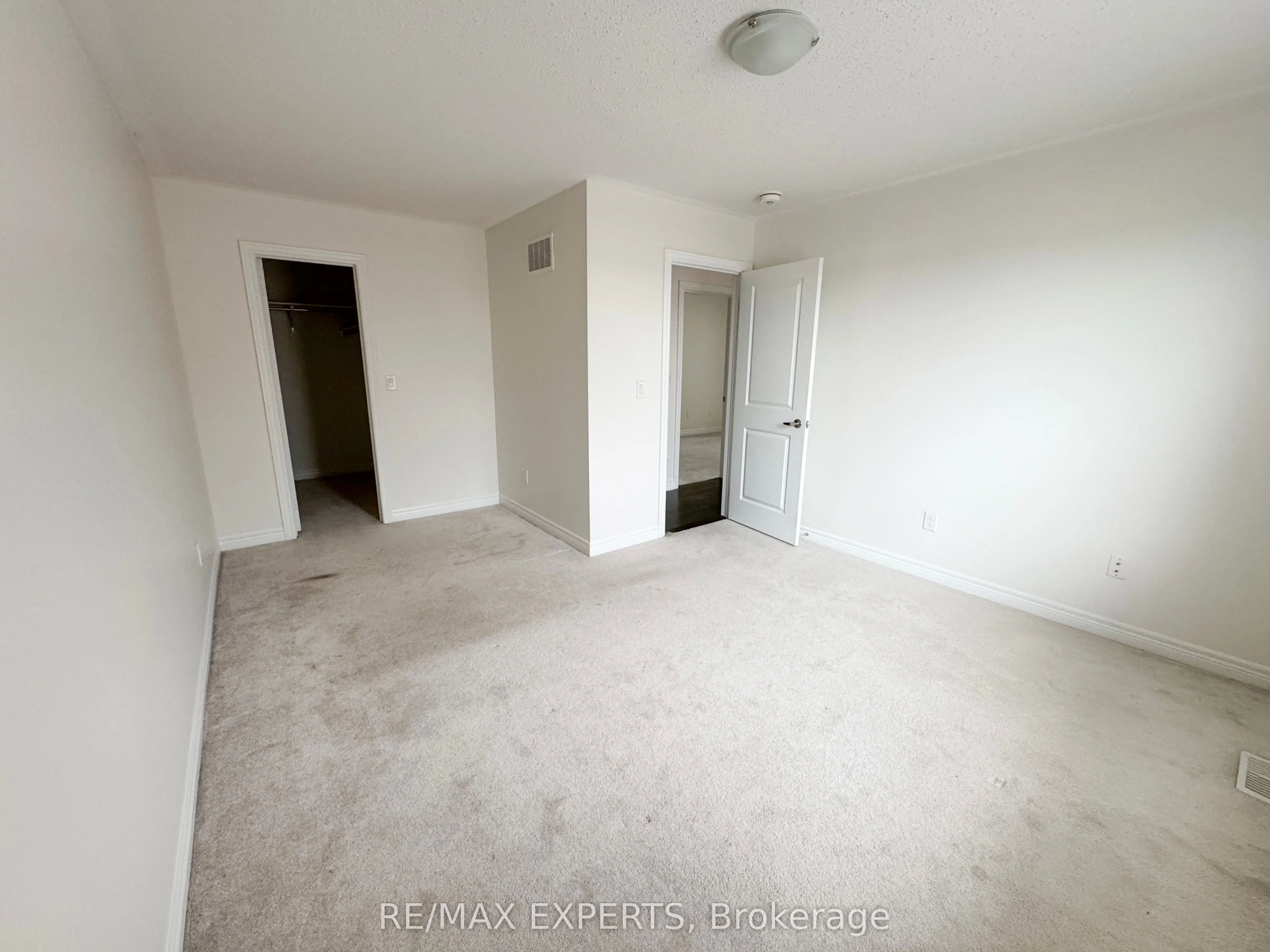91 Kingsmere Crescent