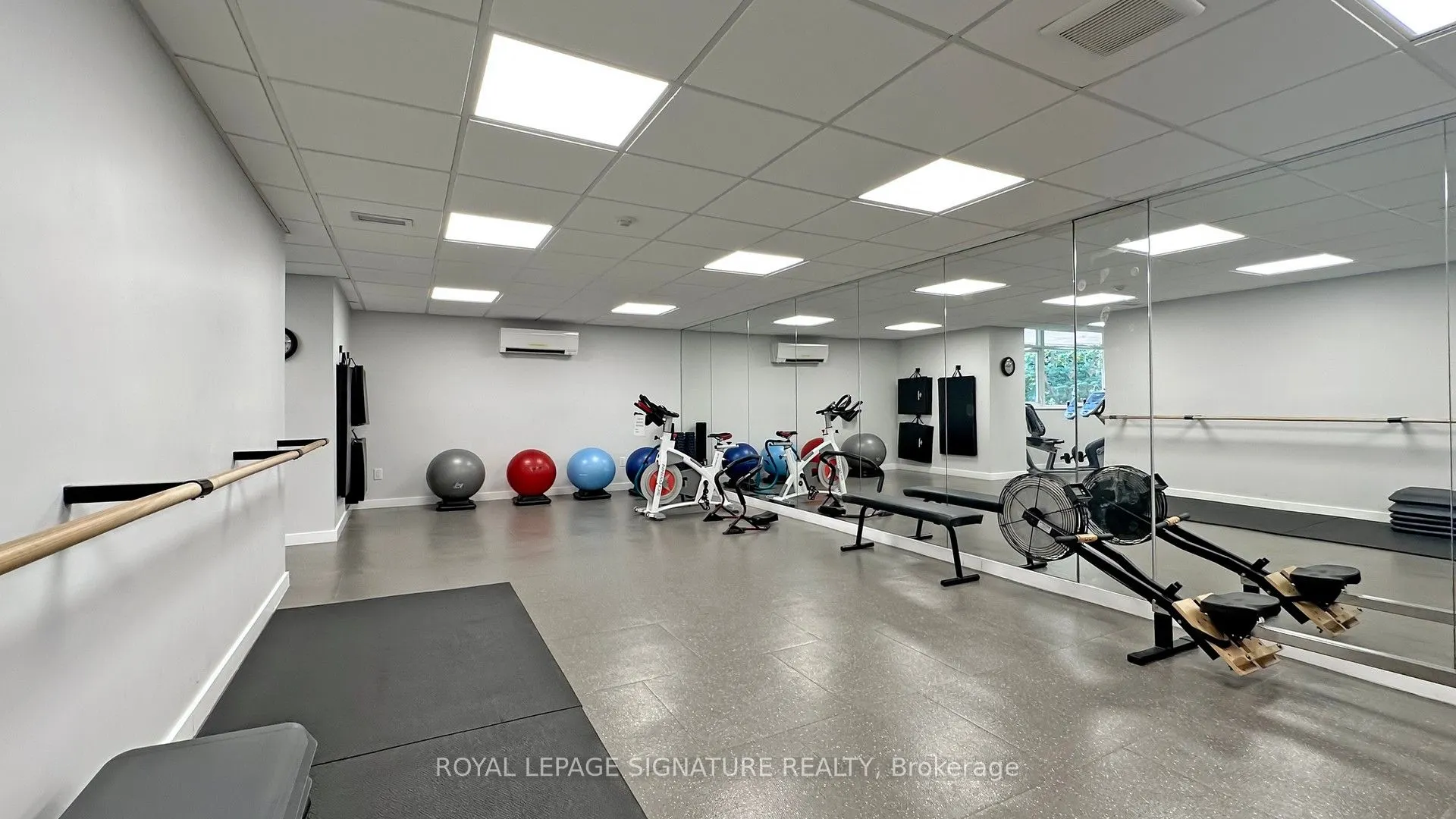 7811 Yonge Street, #1208