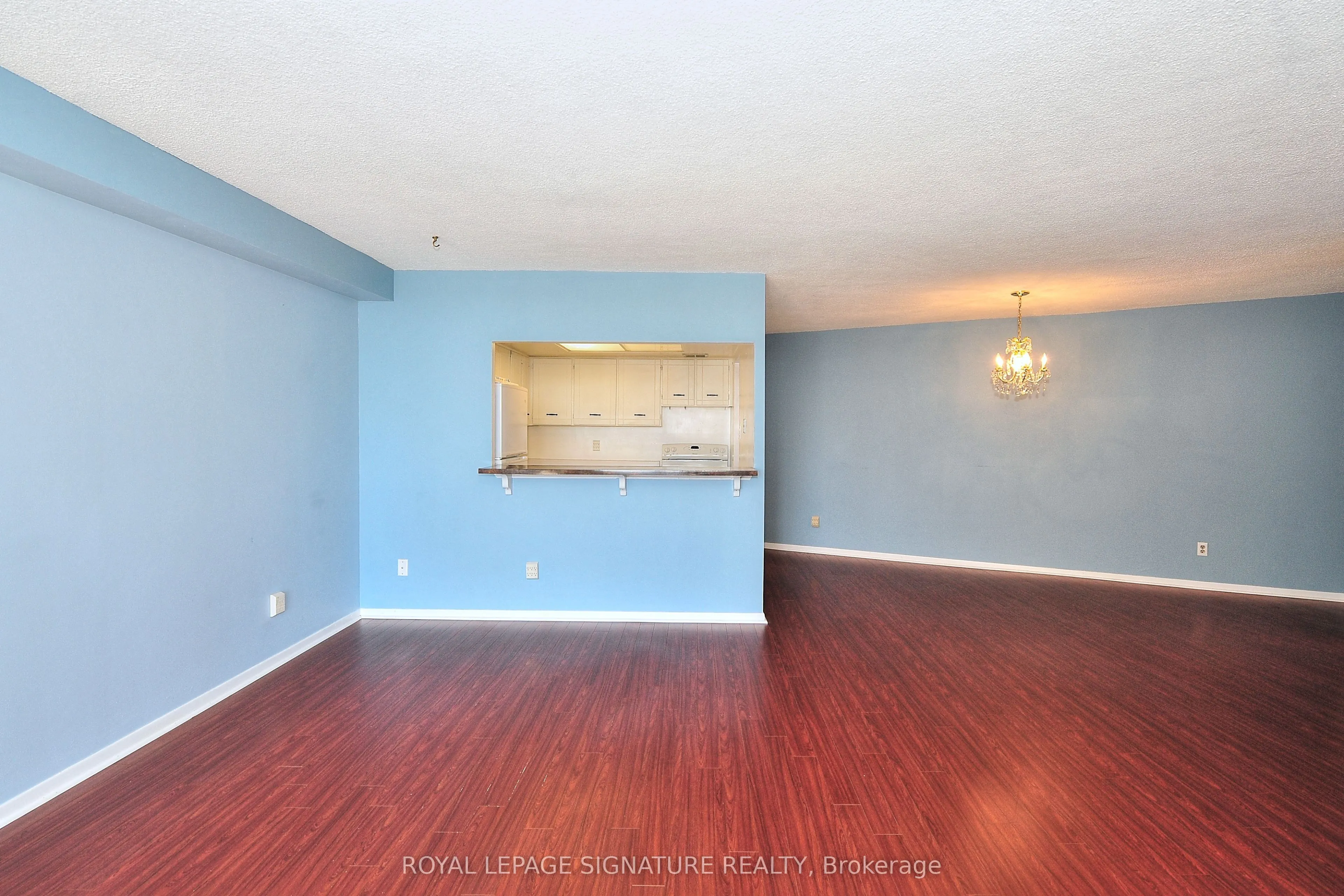 7811 Yonge Street, #1208