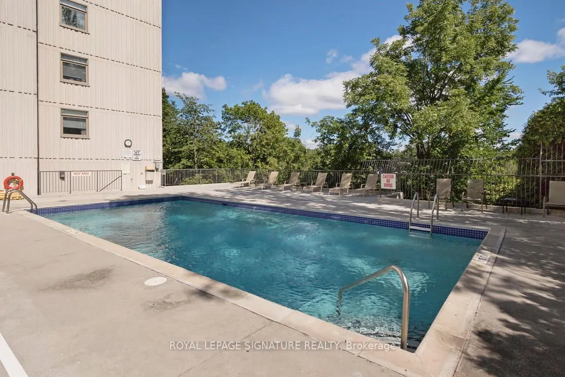7811 Yonge Street, #1208
