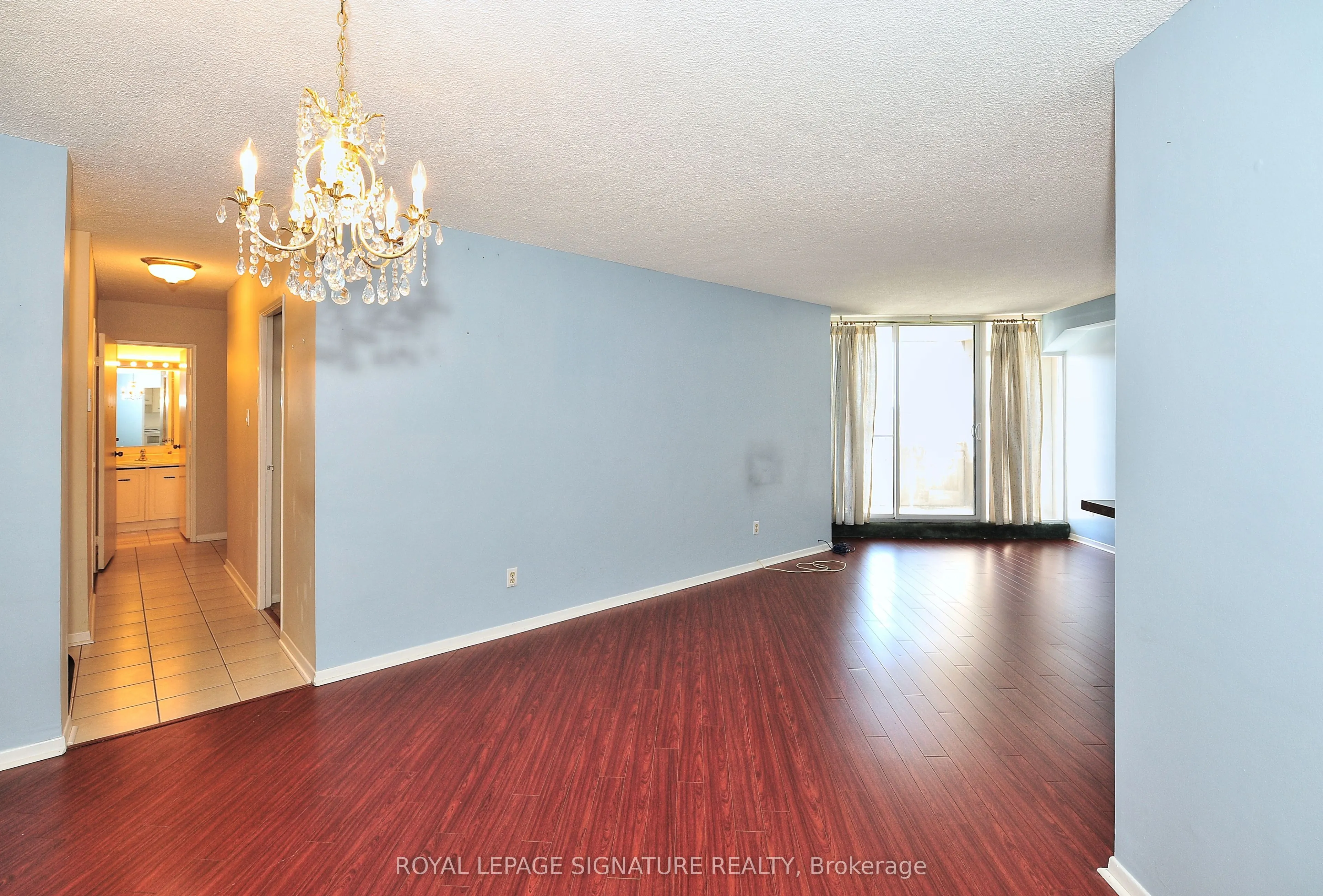 7811 Yonge Street, #1208