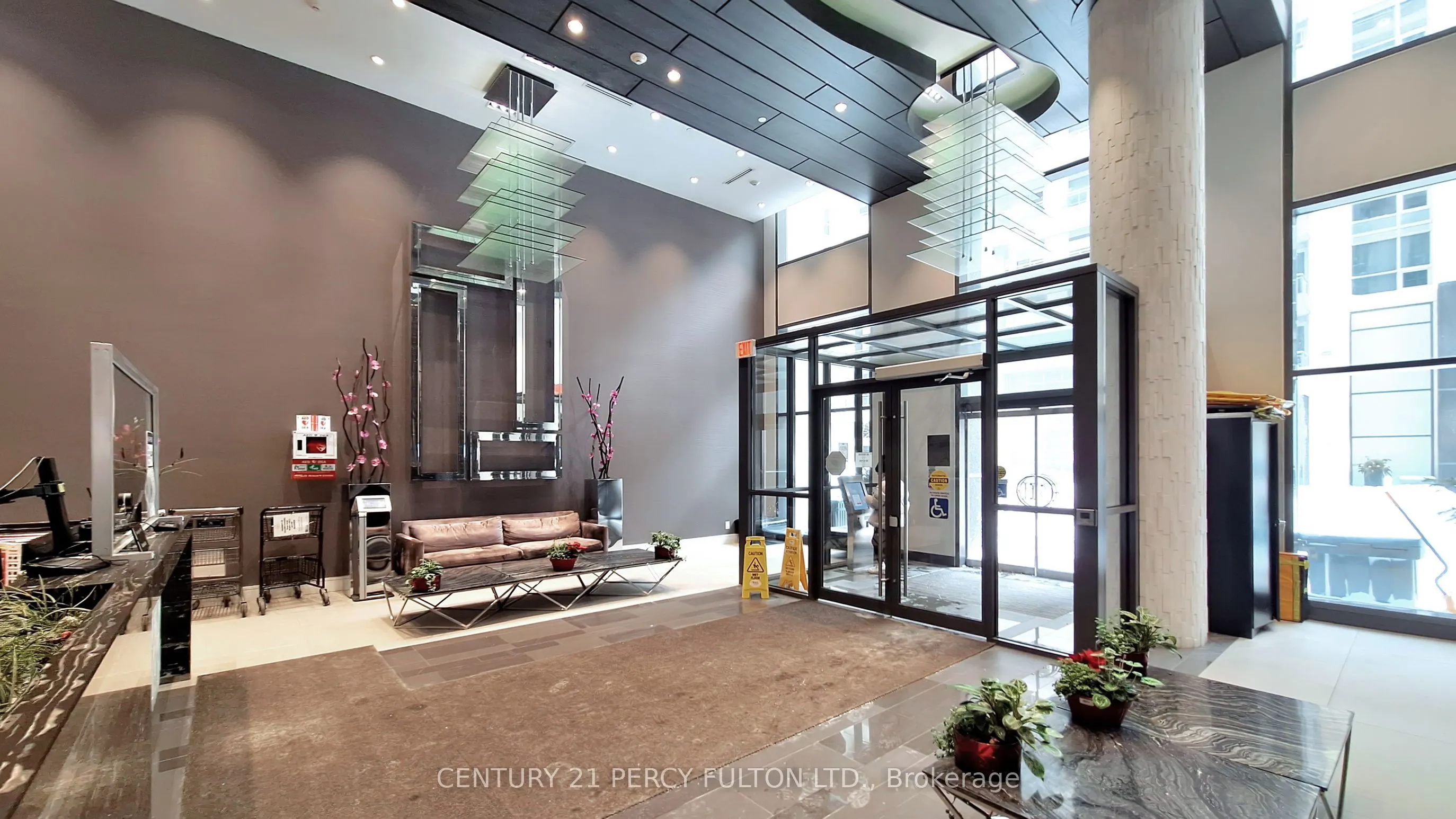 9201 Yonge Street, #1204