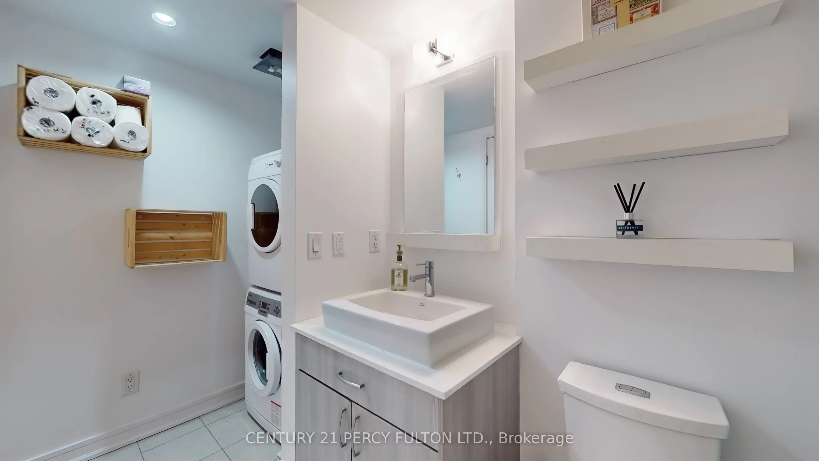 9201 Yonge Street, #1204