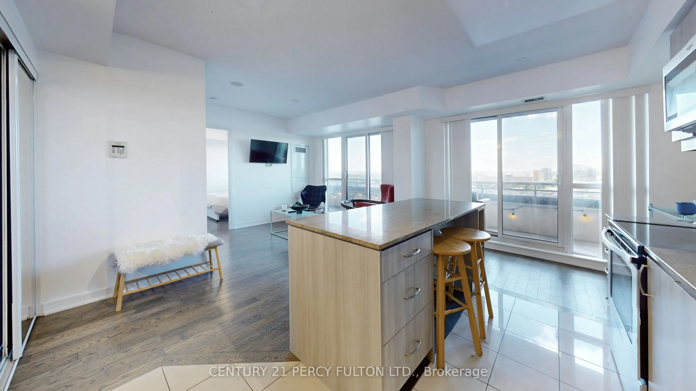 9201 Yonge Street, #1204