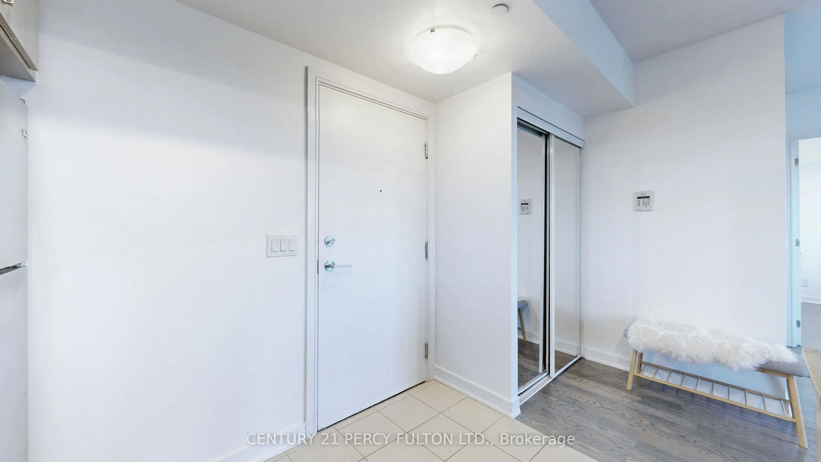 9201 Yonge Street, #1204