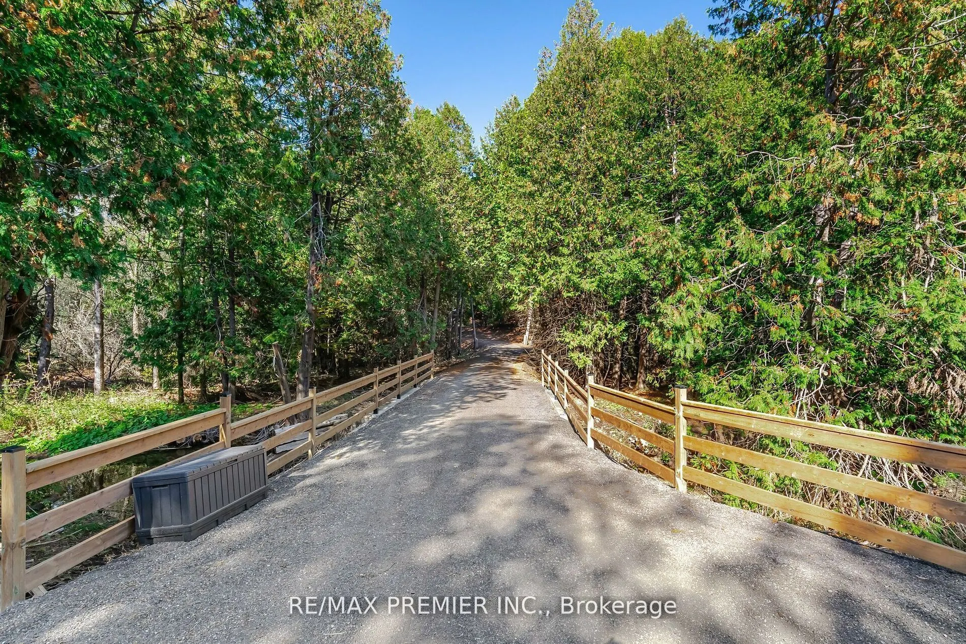 4904 10th Side Road